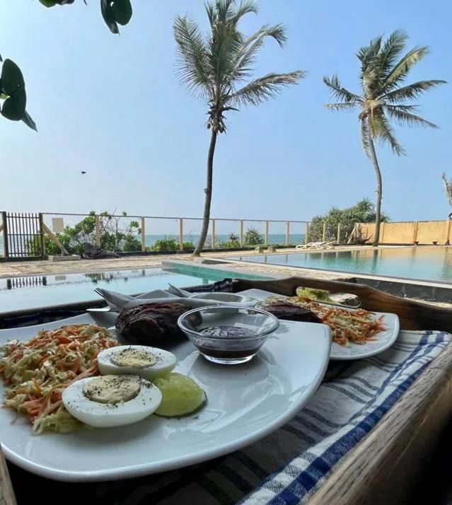 Restaurant/places to eat in Reef Bungalow Hotel