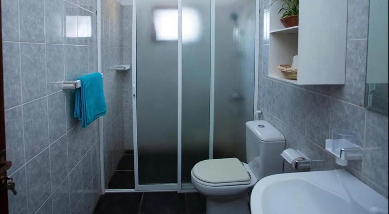 Bathroom in Reef Bungalow Hotel