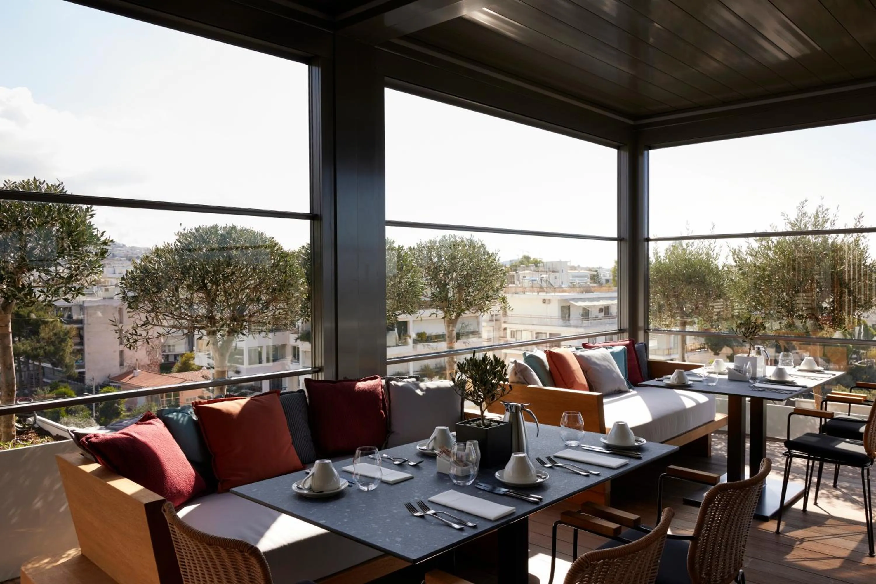 Restaurant/places to eat in Dusit Suites Hotel Athens