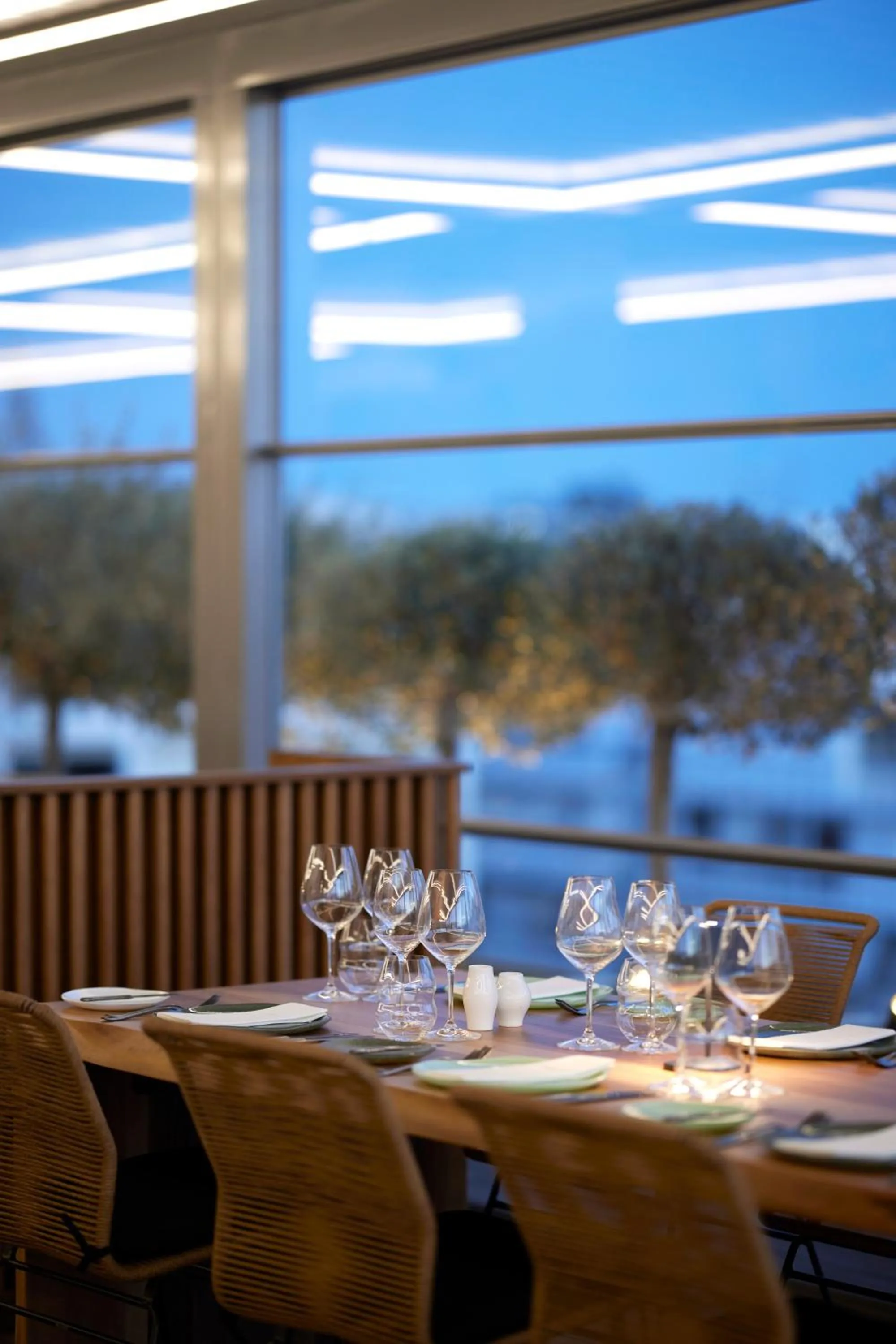 Restaurant/places to eat in Dusit Suites Hotel Athens