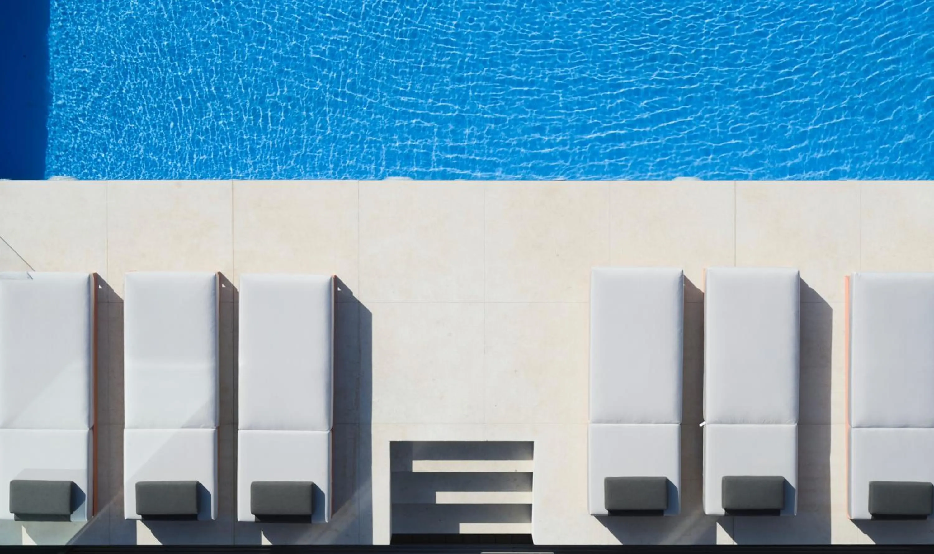 Swimming pool in Dusit Suites Hotel Athens