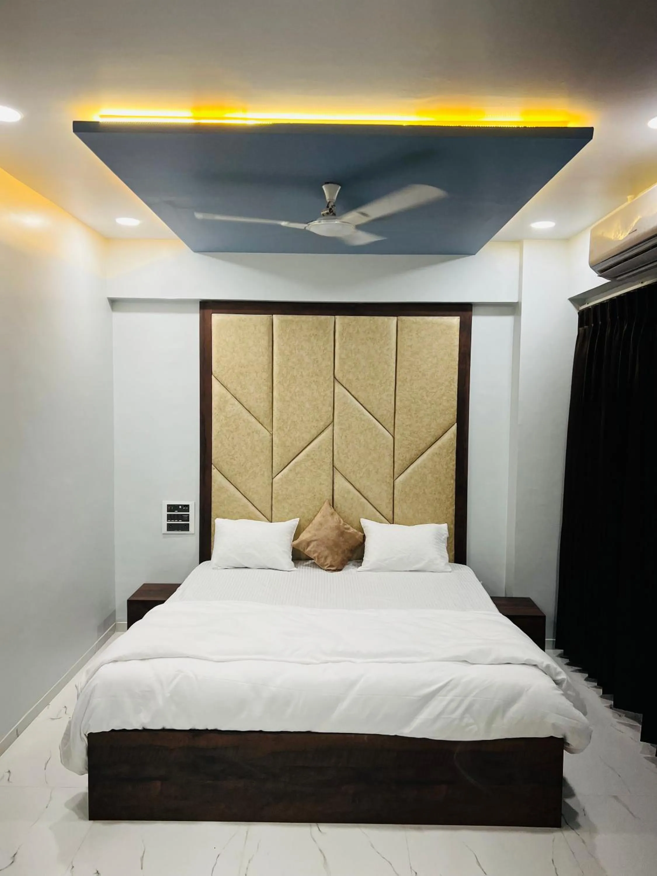 View (from property/room), Bed in Hotel New City Light