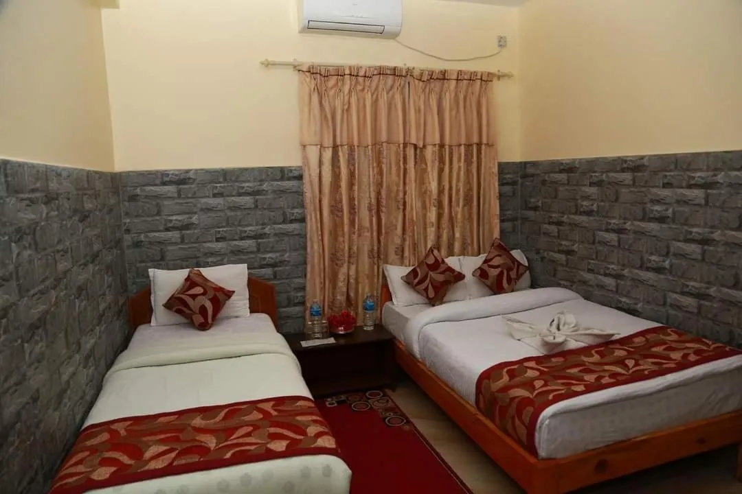 Deluxe Family Room in Hotel Center Inn Lake