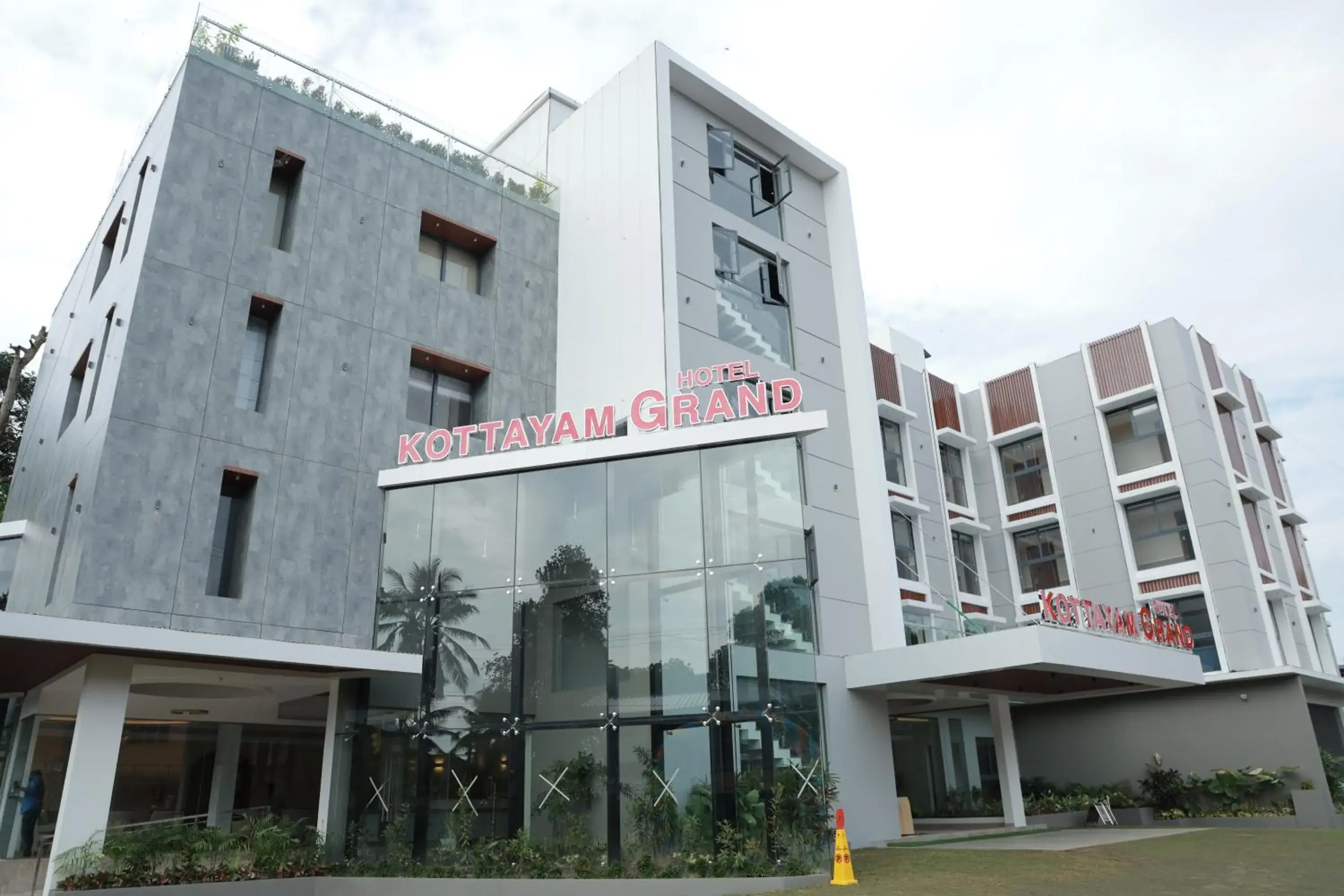 Hotel Kottayam Grand Hotel Kottayam Grand