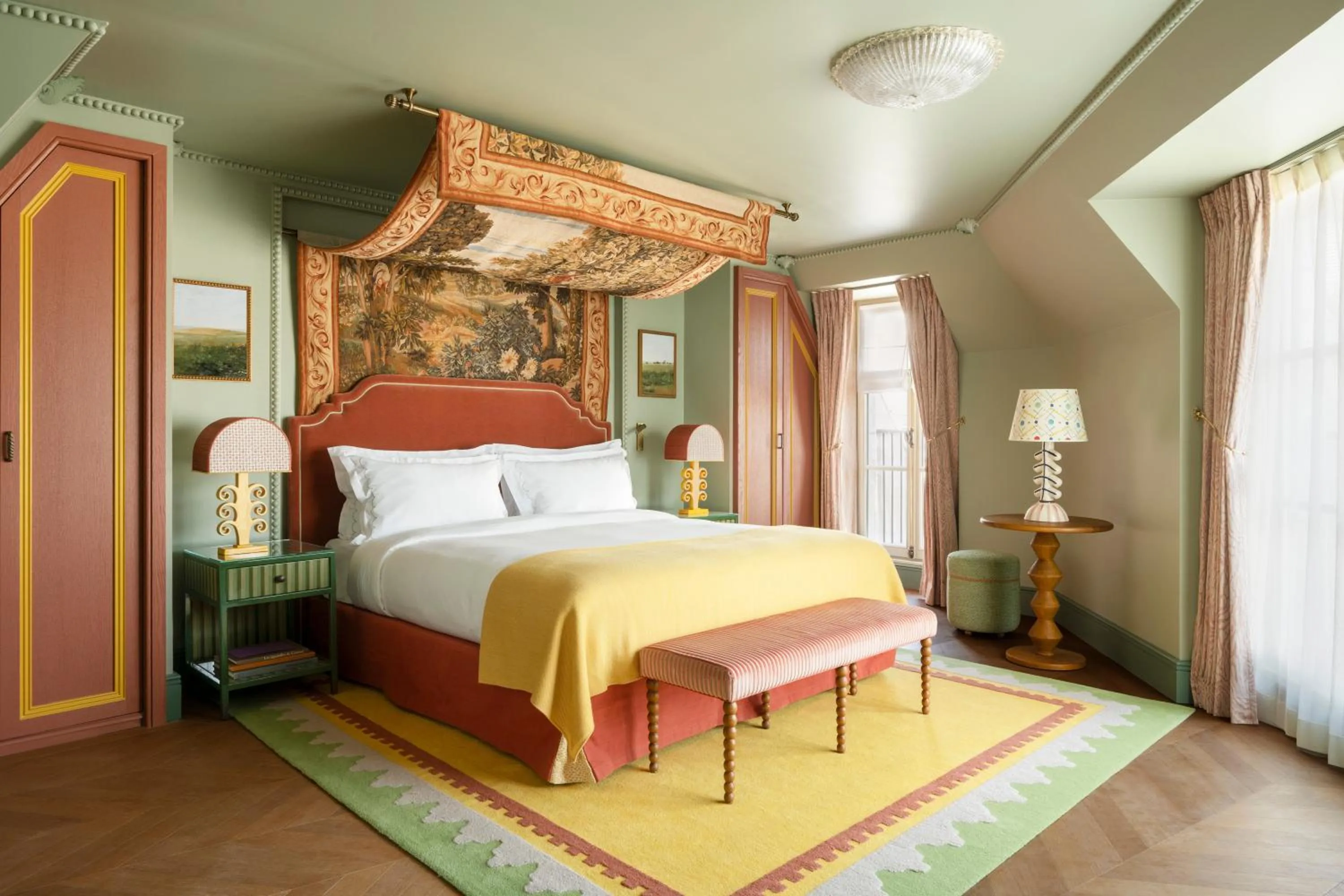 Photo of the whole room, Bed in Le Grand Mazarin