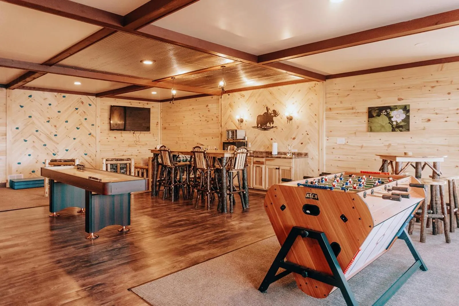 Keweenaw Waters Resort