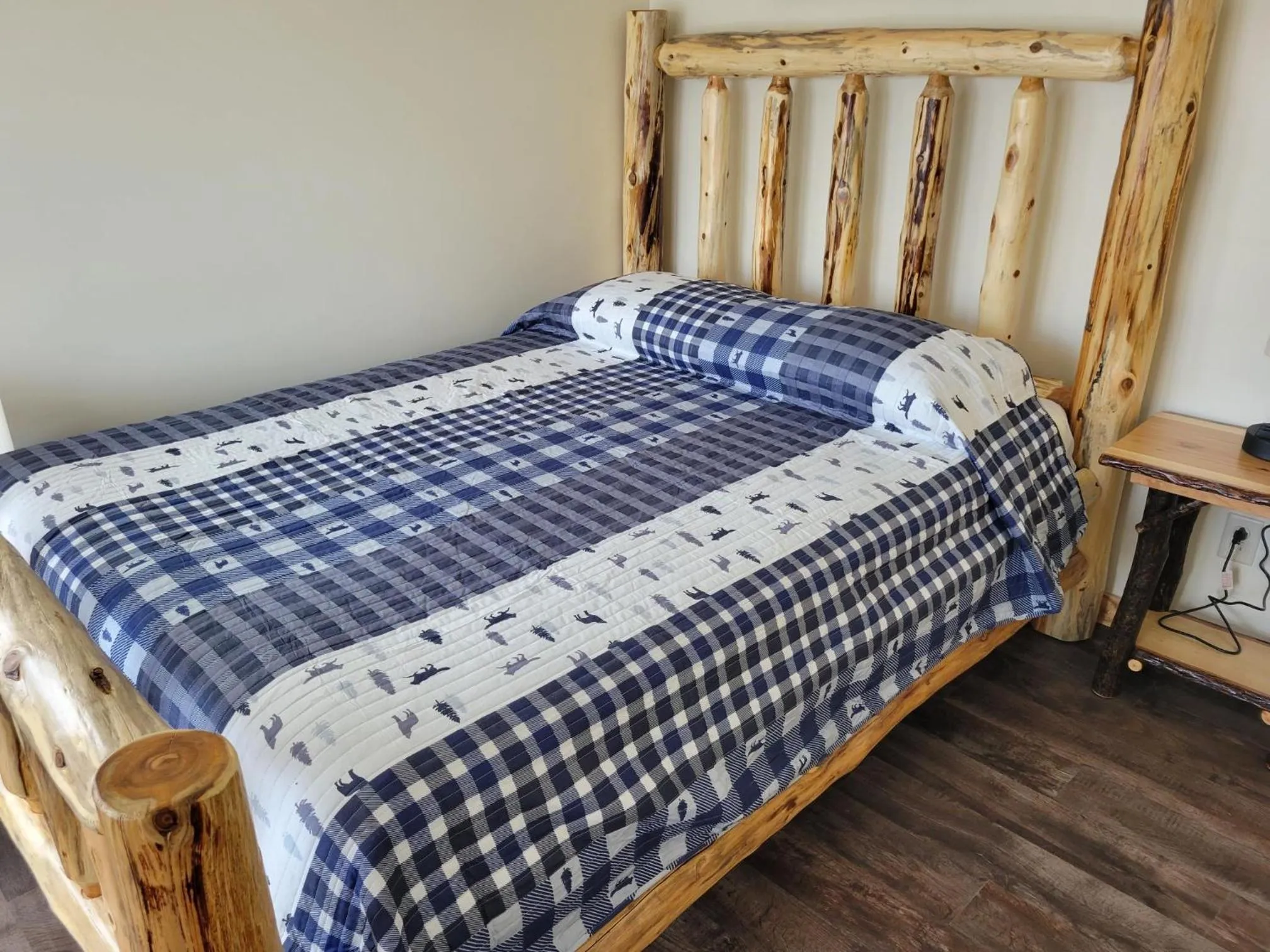 Bed in Keweenaw Waters Resort