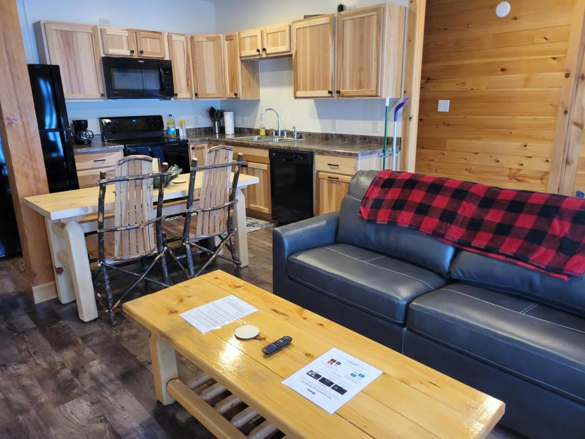 Seating area in Keweenaw Waters Resort