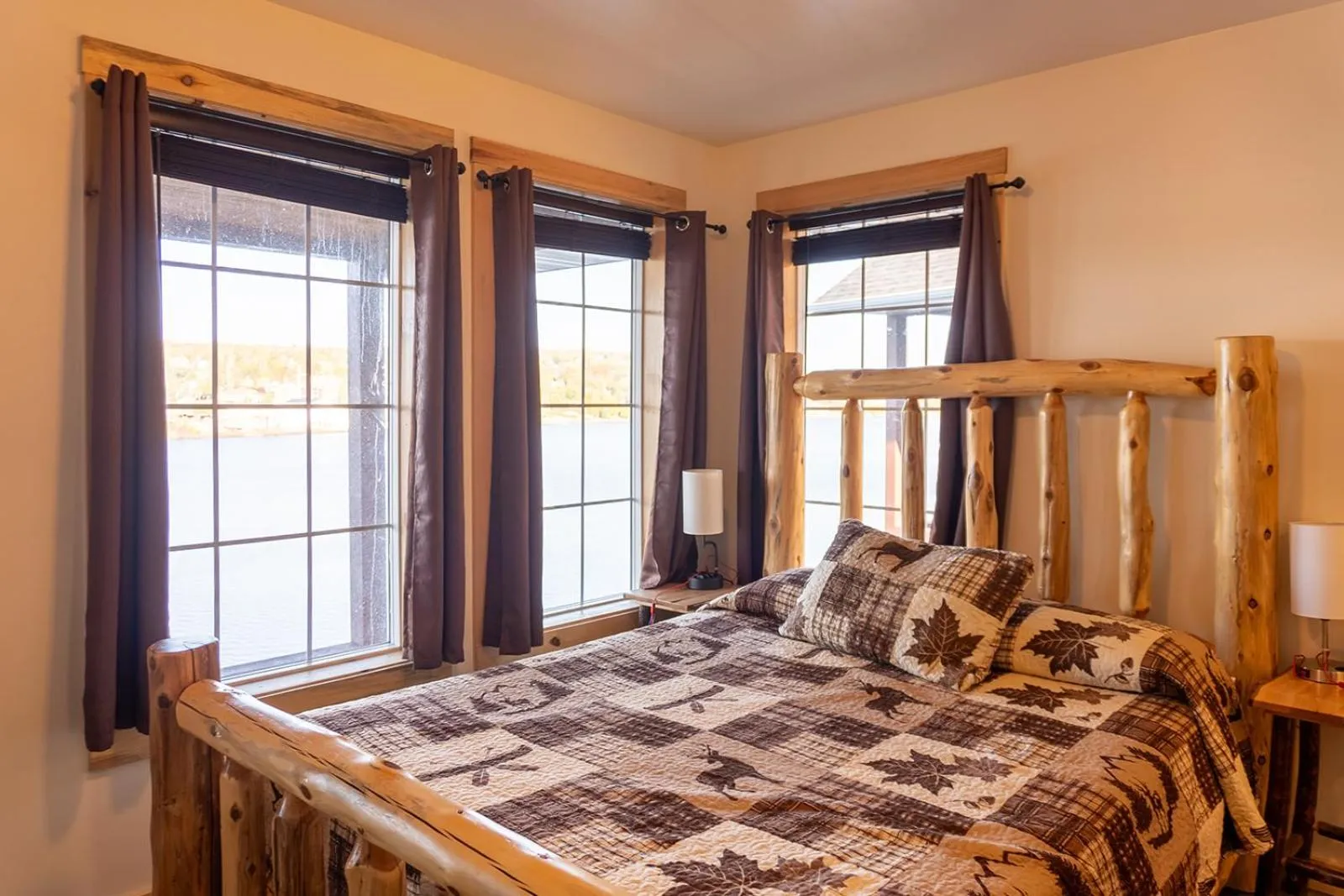 Bed in Keweenaw Waters Resort