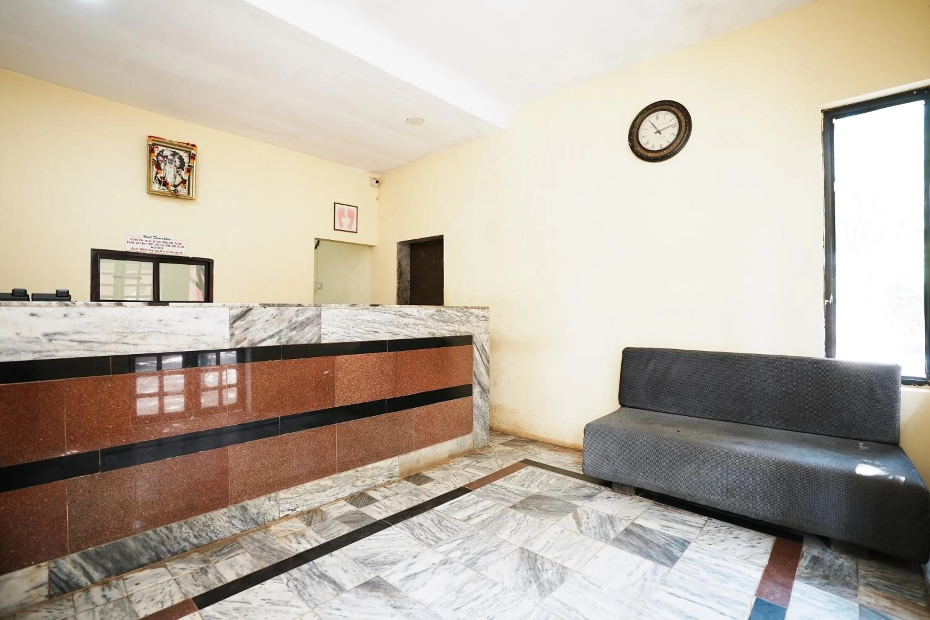 Lobby or reception in Dwarka Lawns Cottages