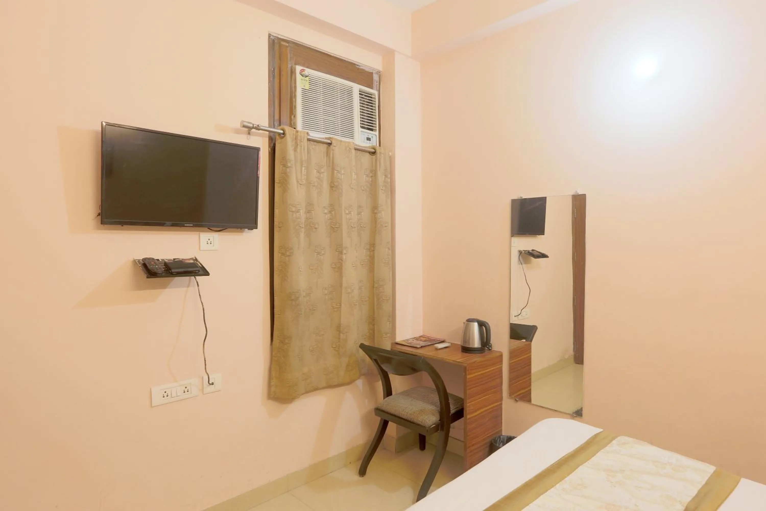 Bed in Hotel Ginger Palace By Aura