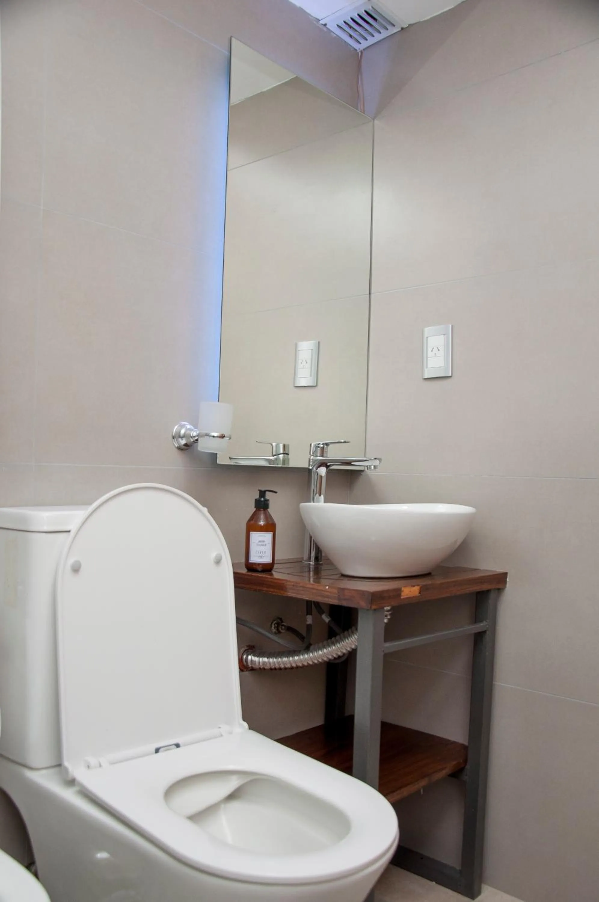 Toilet in Terra Campo Posada