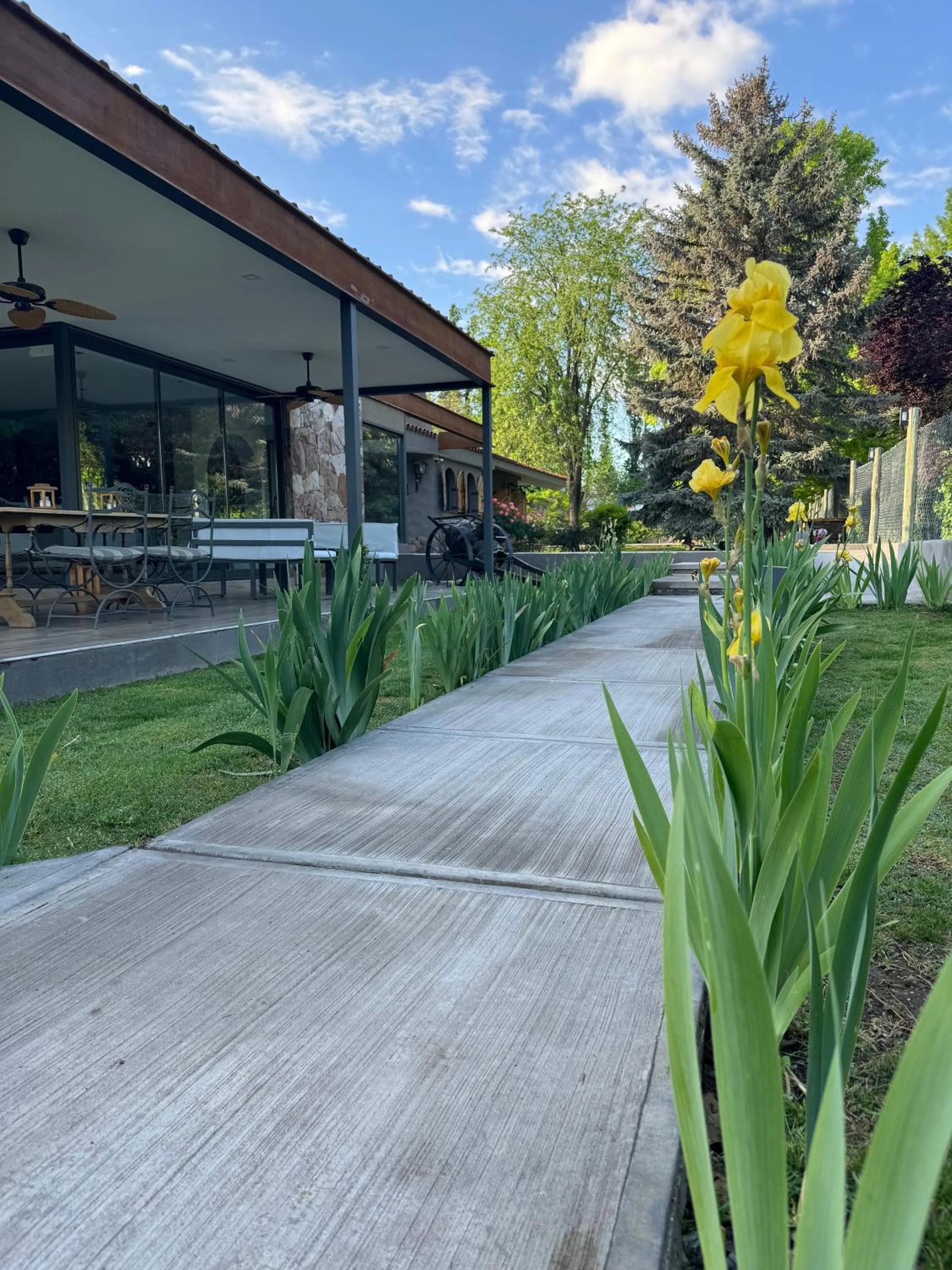 Facade/entrance in Terra Campo Posada