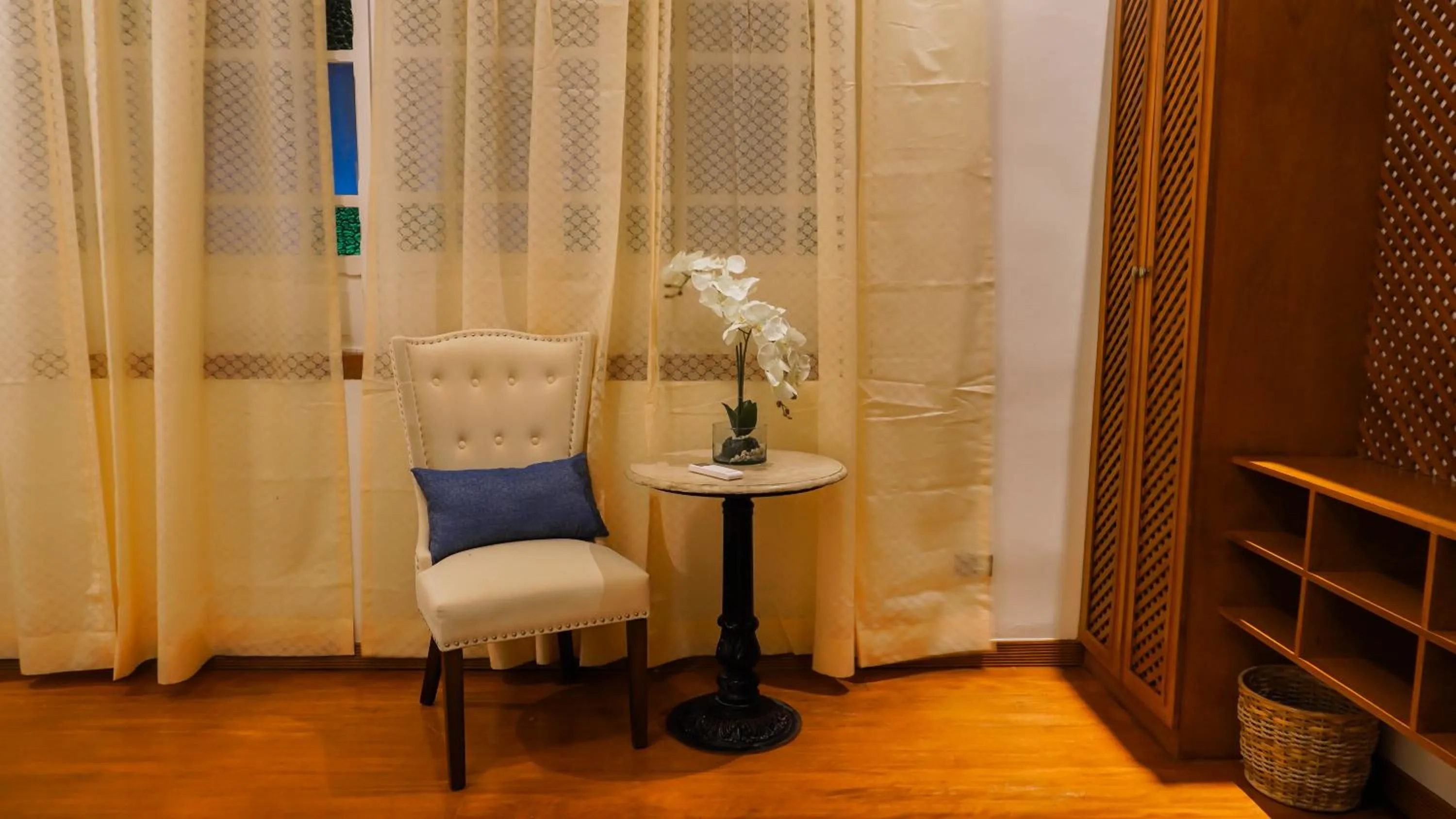 Seating area in UNWND Boutique Hotel Calatagan