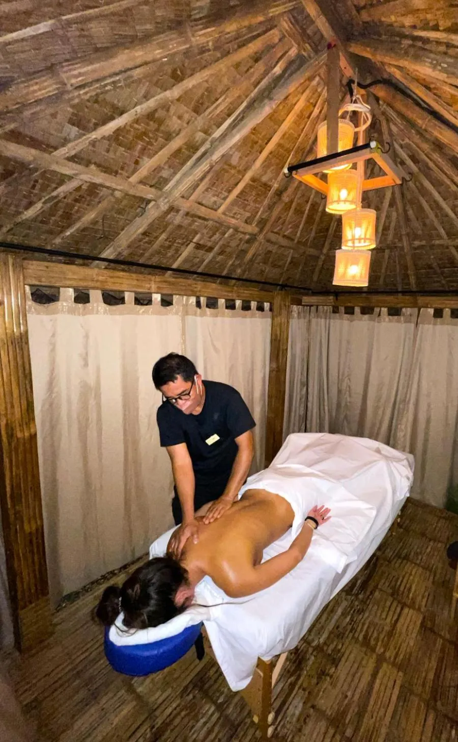 Property building in UNWND Boutique Hotel Calatagan