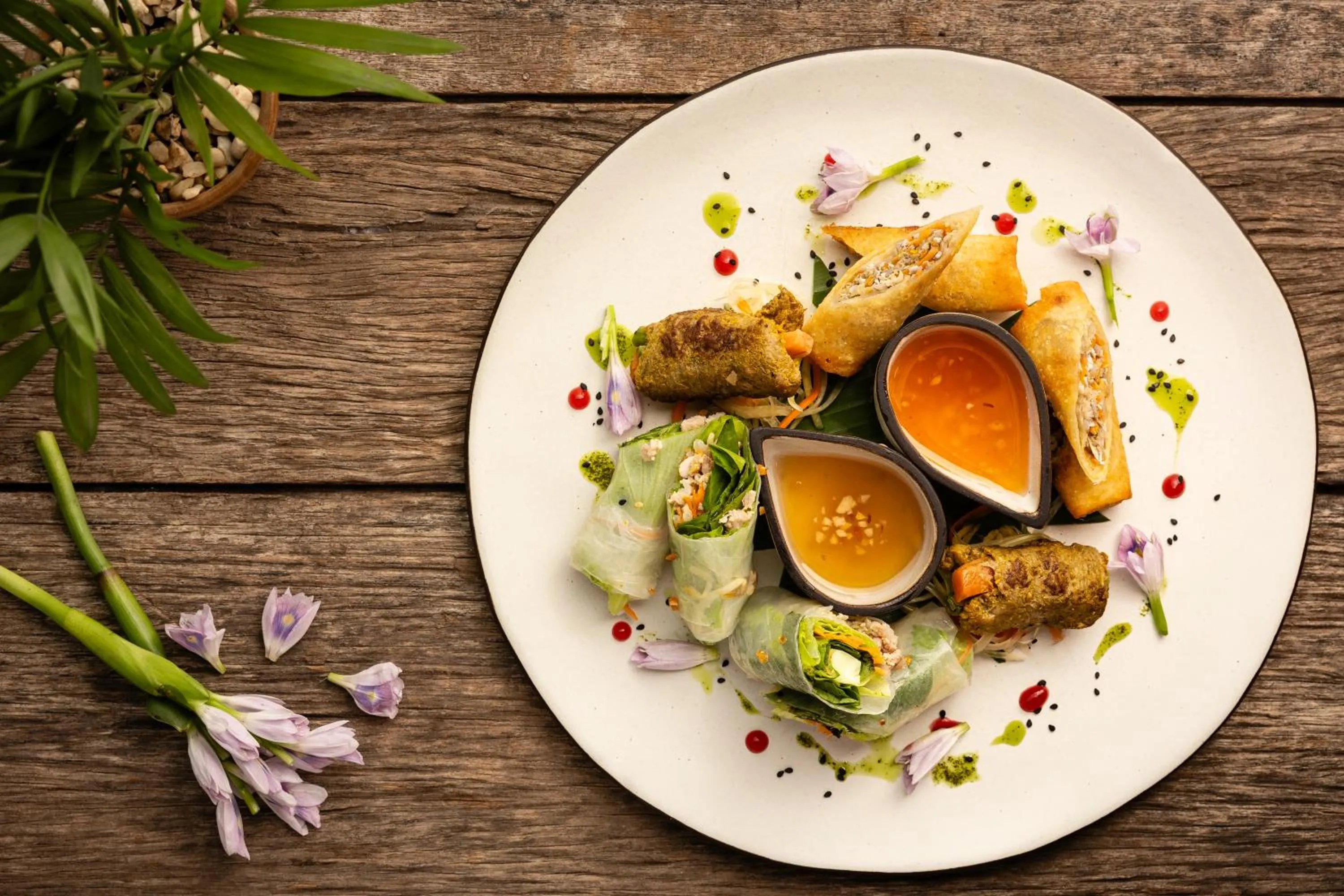 Restaurant/places to eat in Reservoir, Yoga & Wellness Retreat