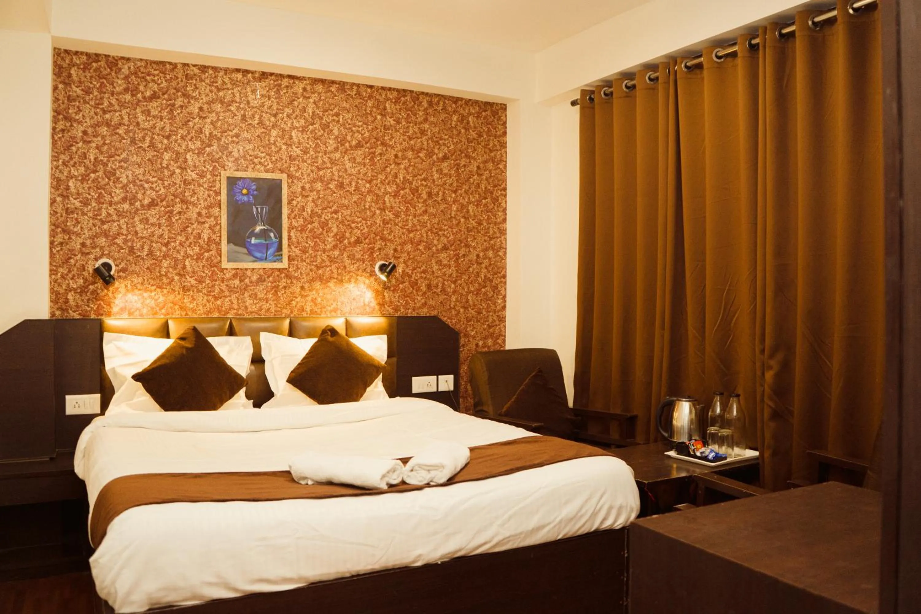 Bedroom, Bed in Hotel Siddhi Vinayak Regency, Mg Marg