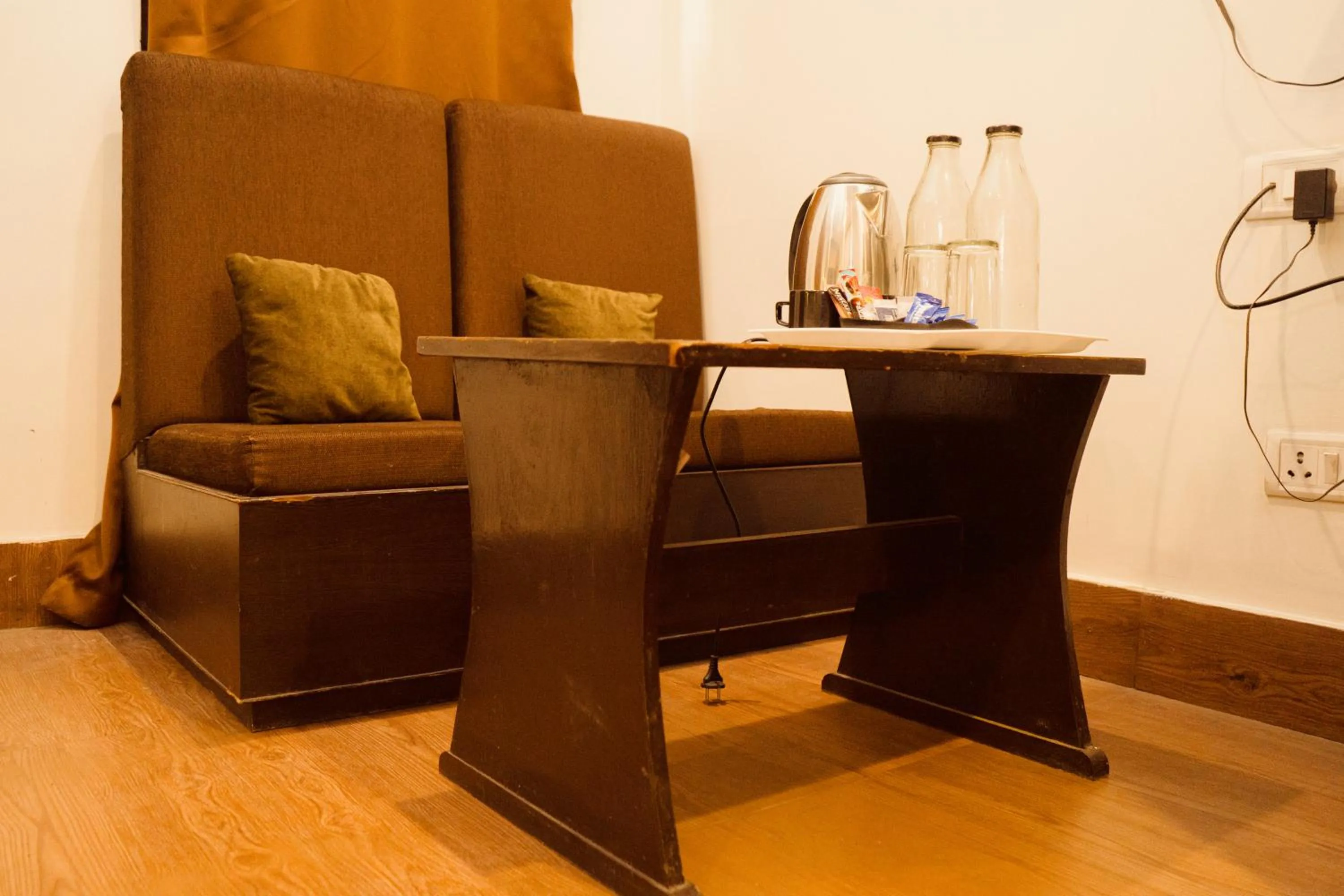 Hotel Siddhi Vinayak Regency, Mg Marg