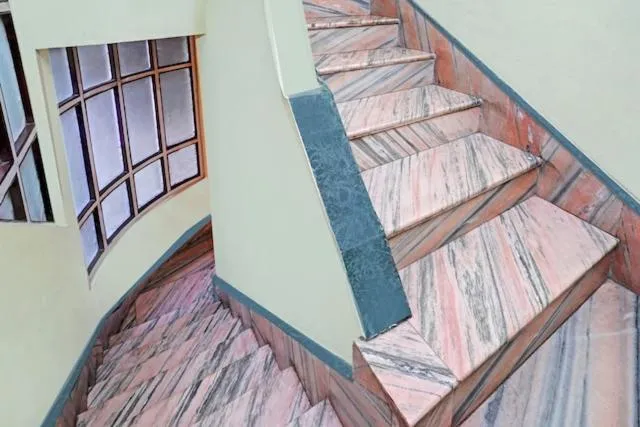 Hotel Siddhi Vinayak Regency, Mg Marg