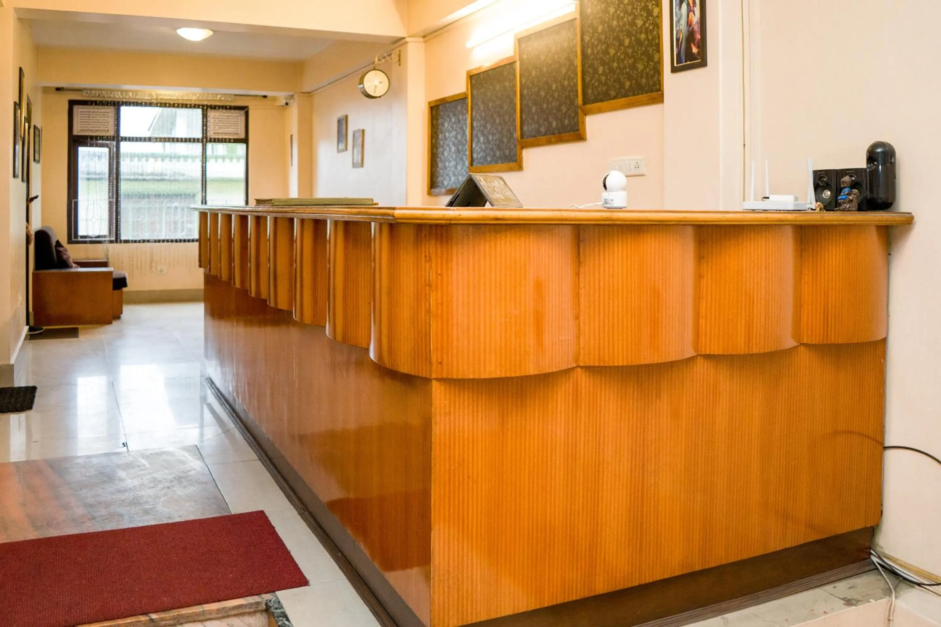 Hotel Siddhi Vinayak Regency, Mg Marg