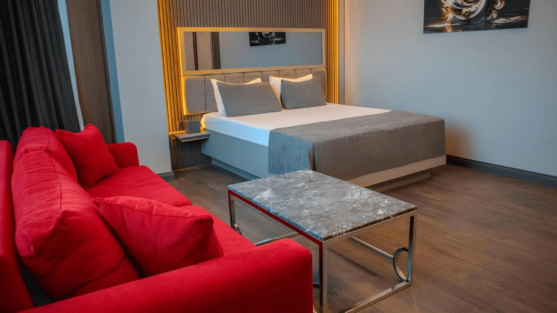 Photo of the whole room, Bed in 216 Eagle Palace Suite