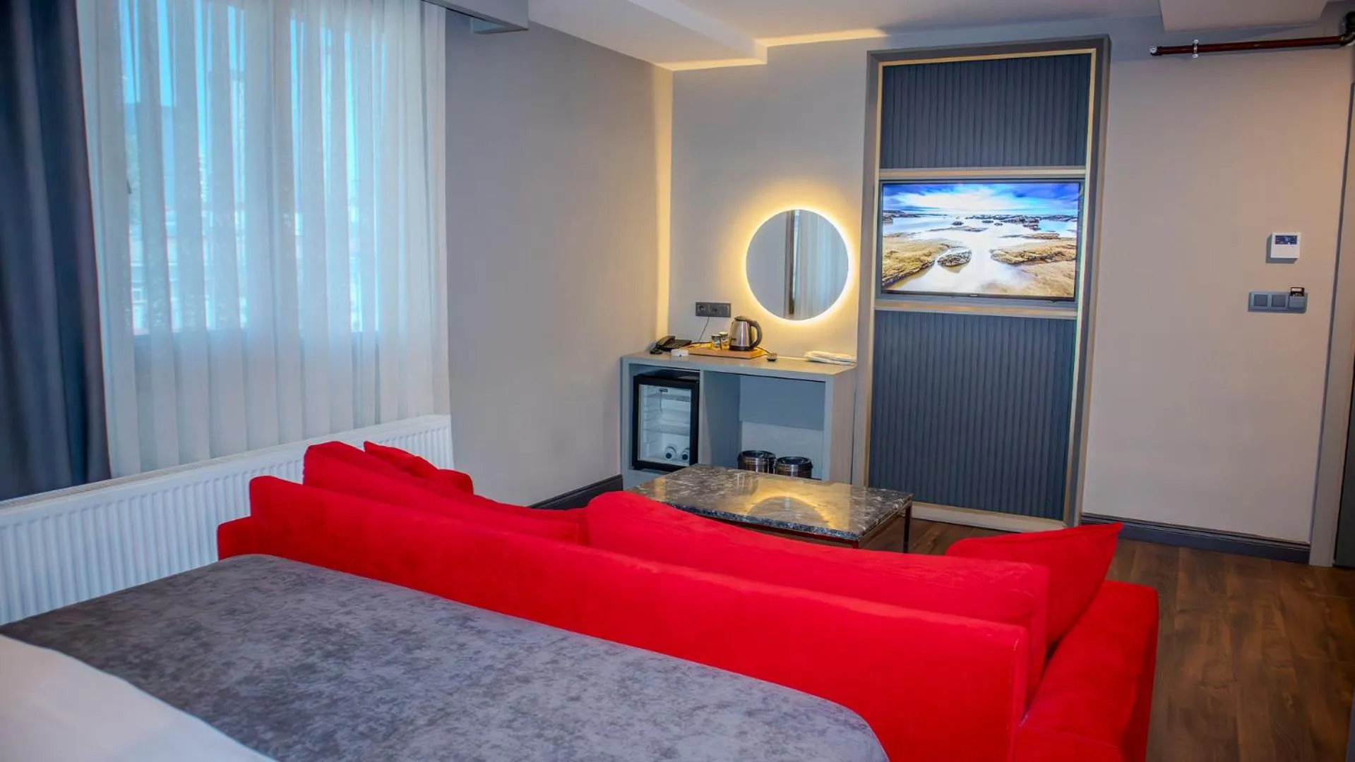 Photo of the whole room, Bed in 216 Eagle Palace Suite