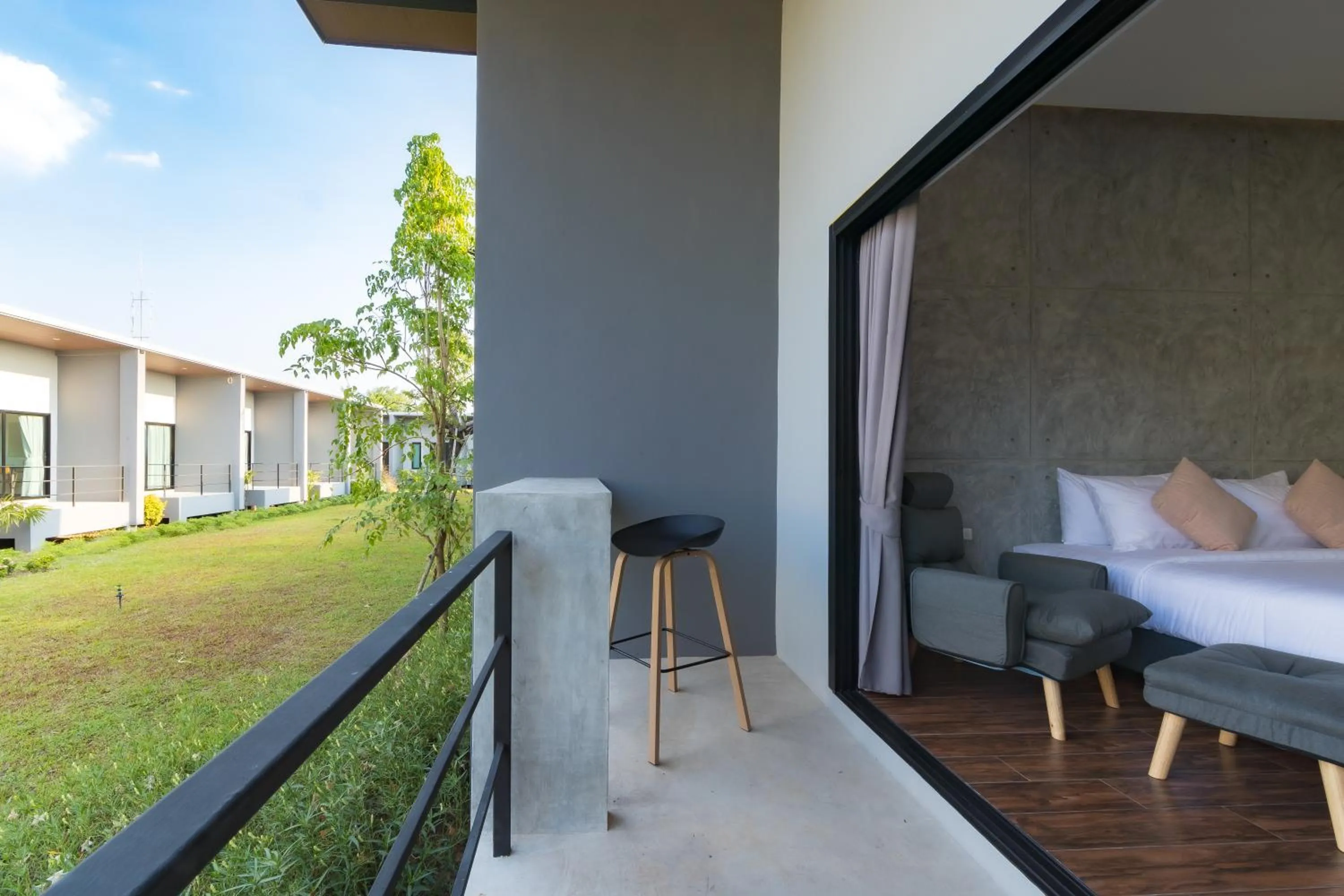 Property building, Bed in Destino Hotel Surin