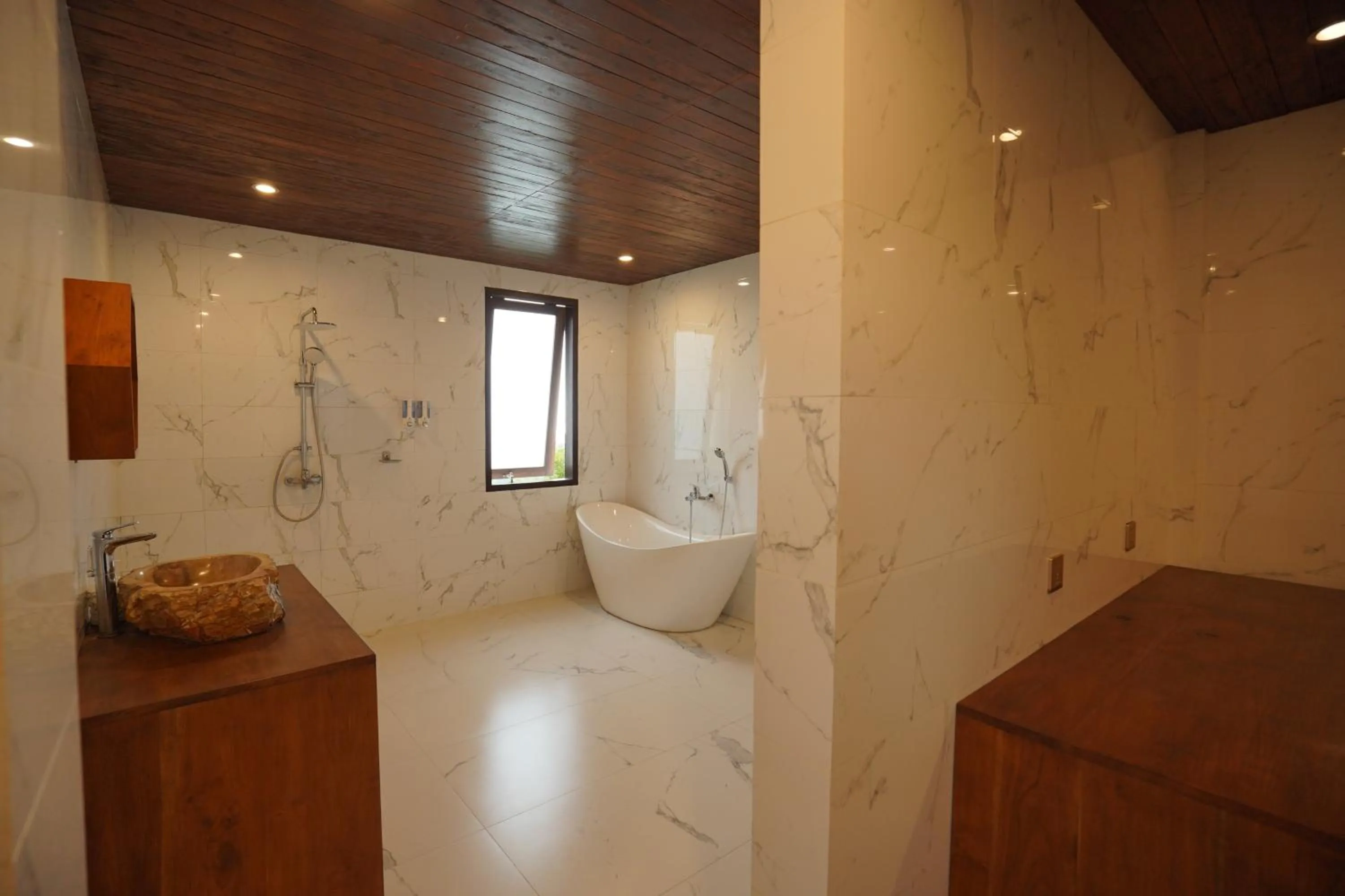 Toilet in Shankara Munduk Bali