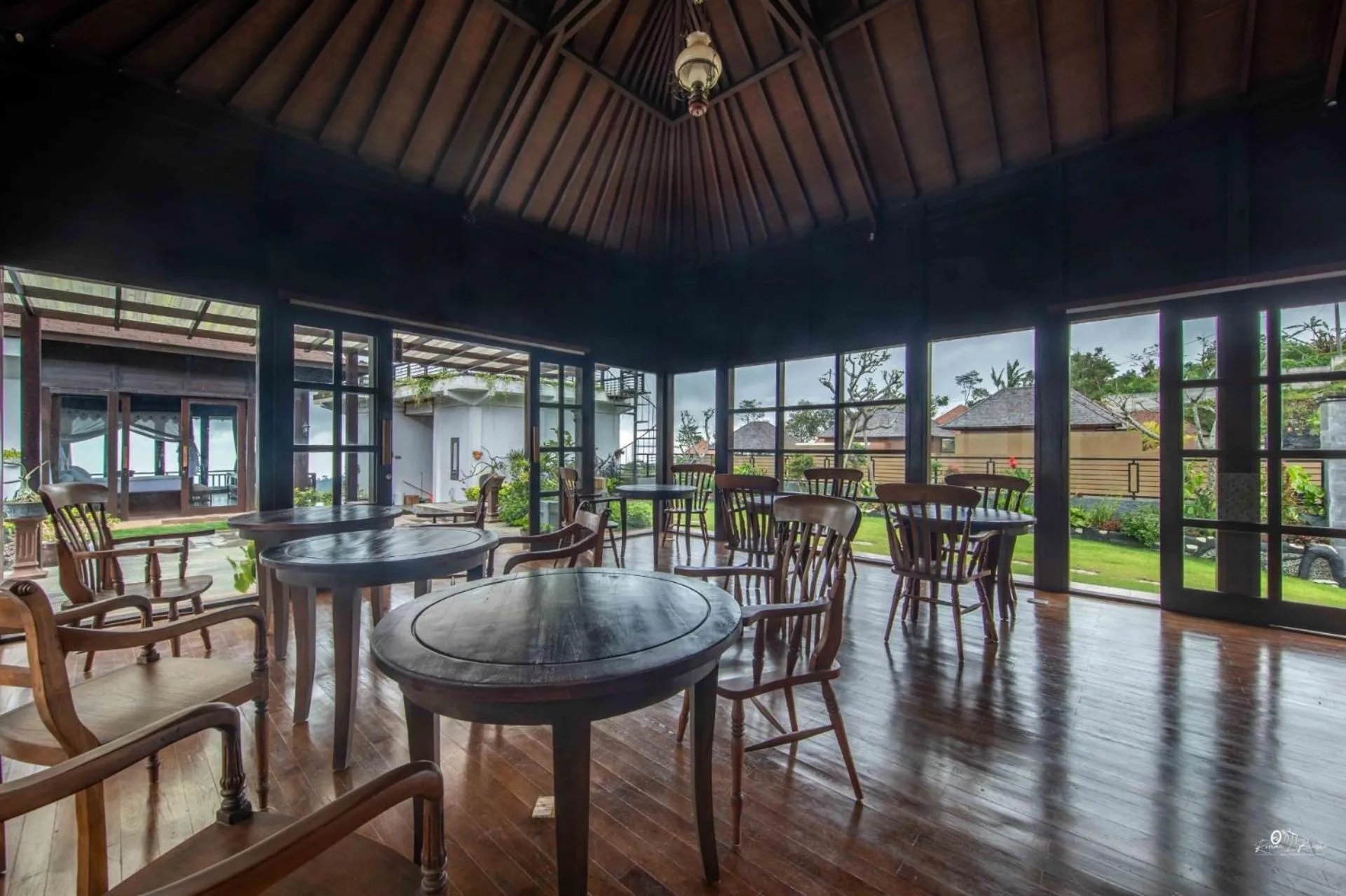 Restaurant/places to eat in Shankara Munduk Bali