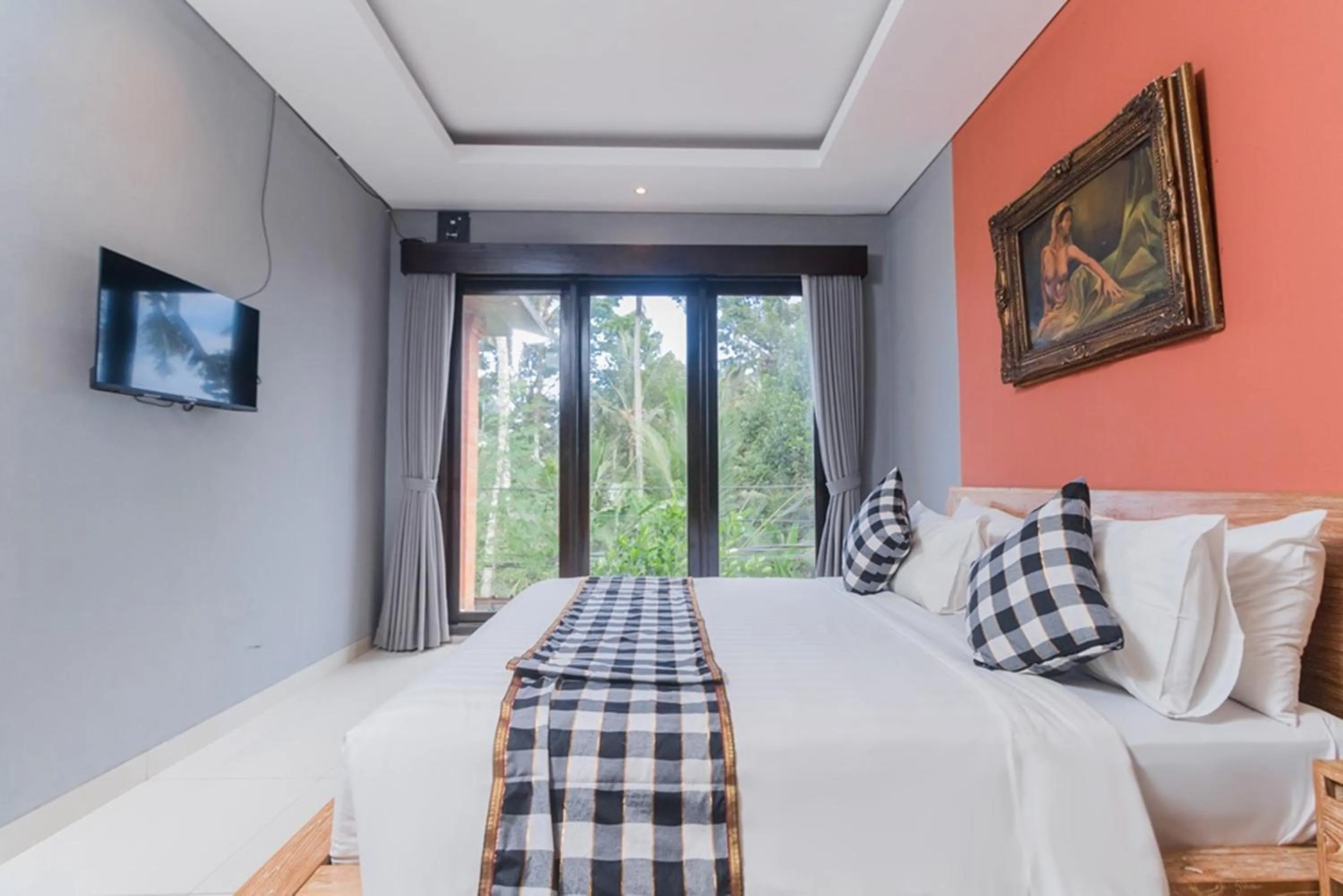 Bed in Nawa Sakti Ubud Suite
