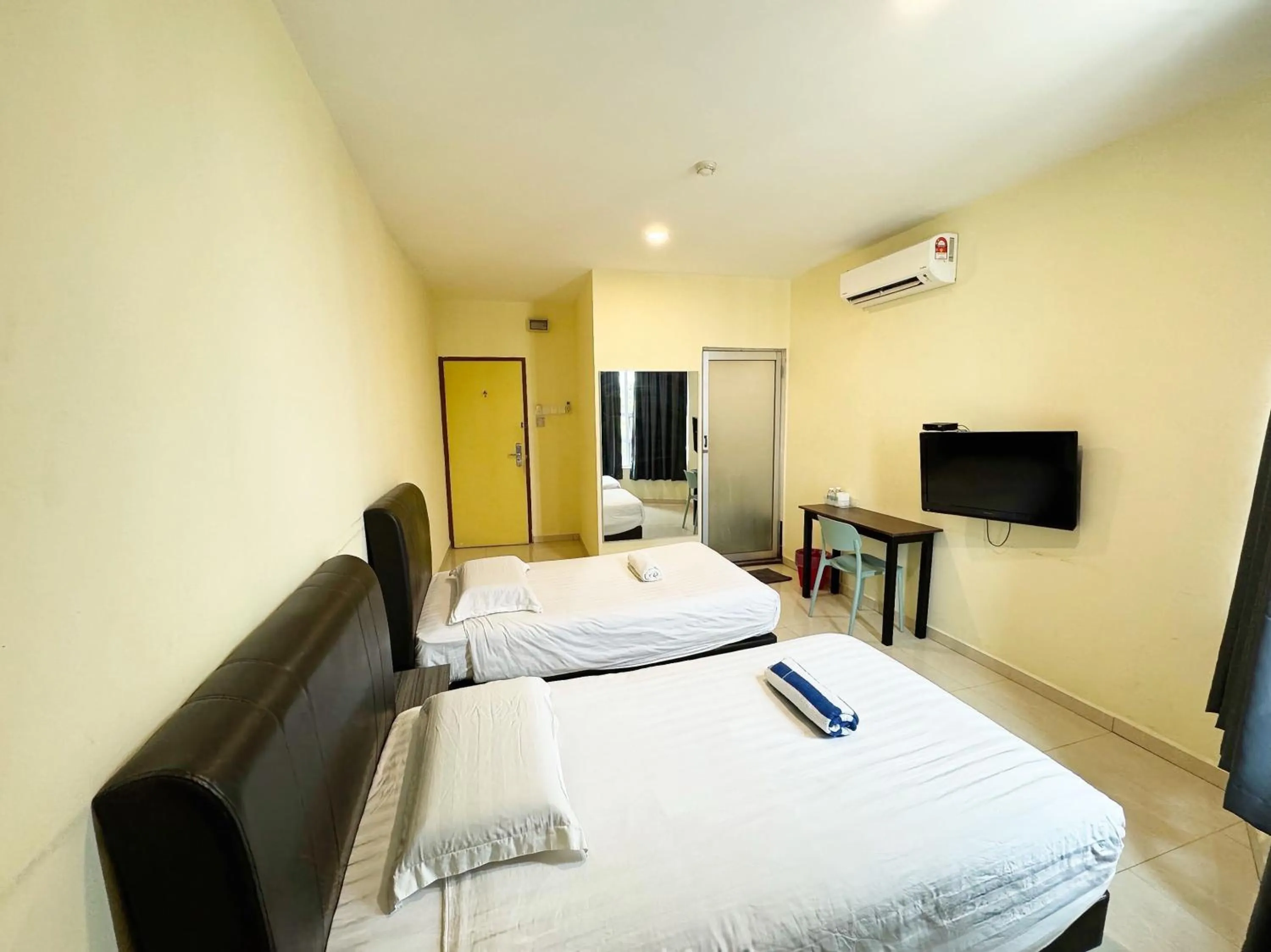 Bedroom, Bed in Hotel O Furich Hotel