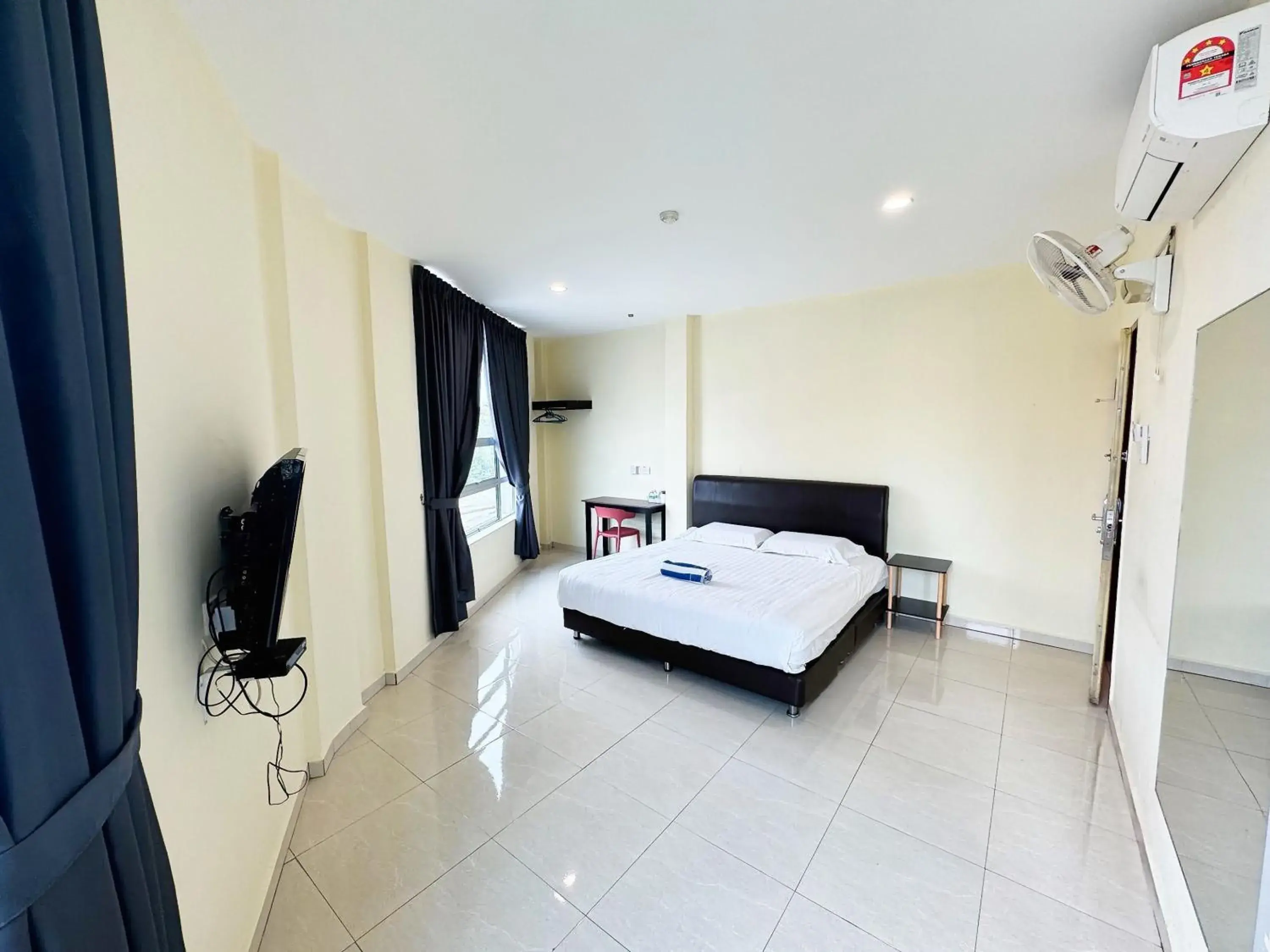 Deluxe King Room in Hotel O Furich Hotel Deluxe King Room in Hotel O Furich Hotel