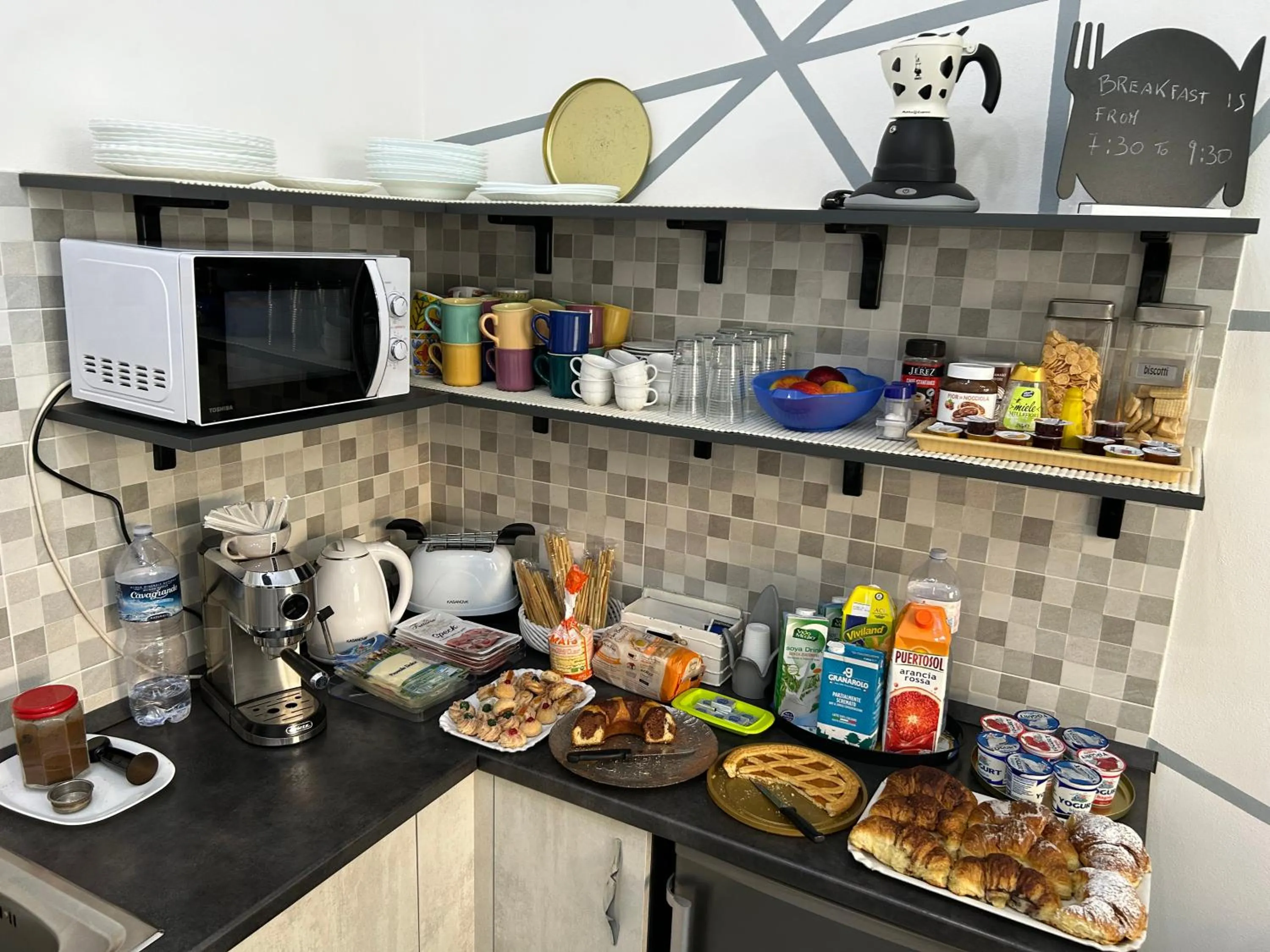 Coffee/tea facilities in B&B Ramura