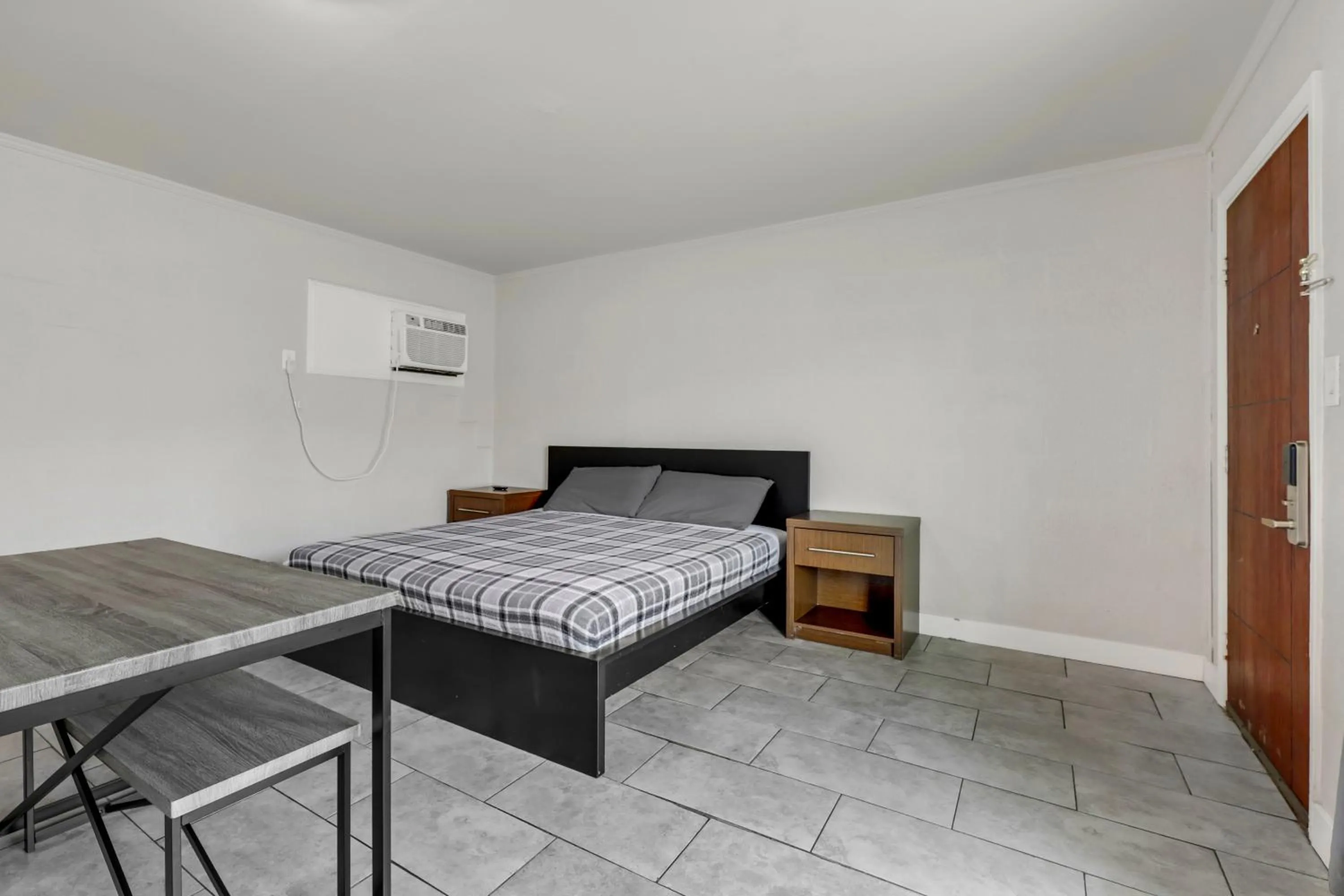 Bed in Desert Moon Motel