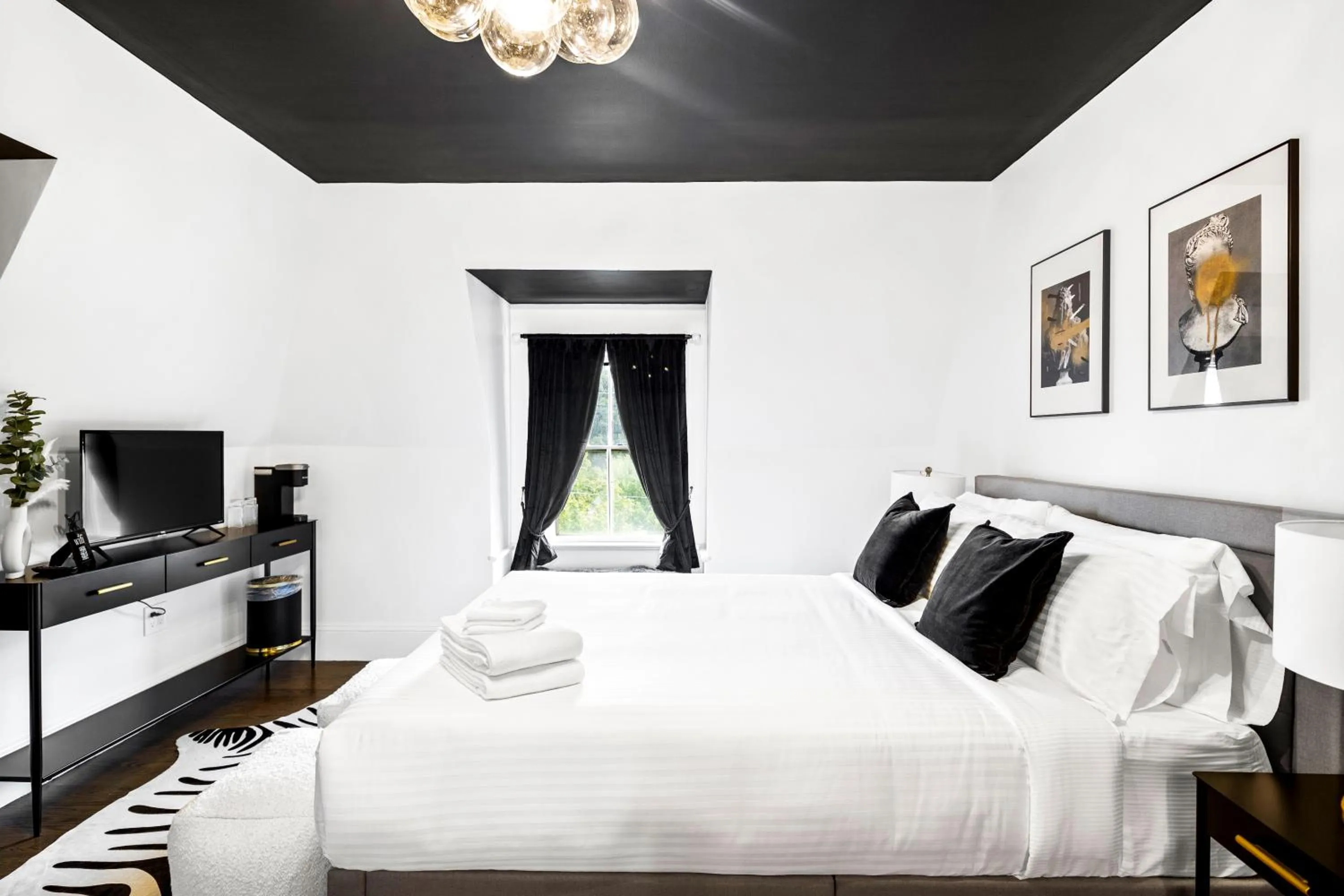 Bed in The Coach House