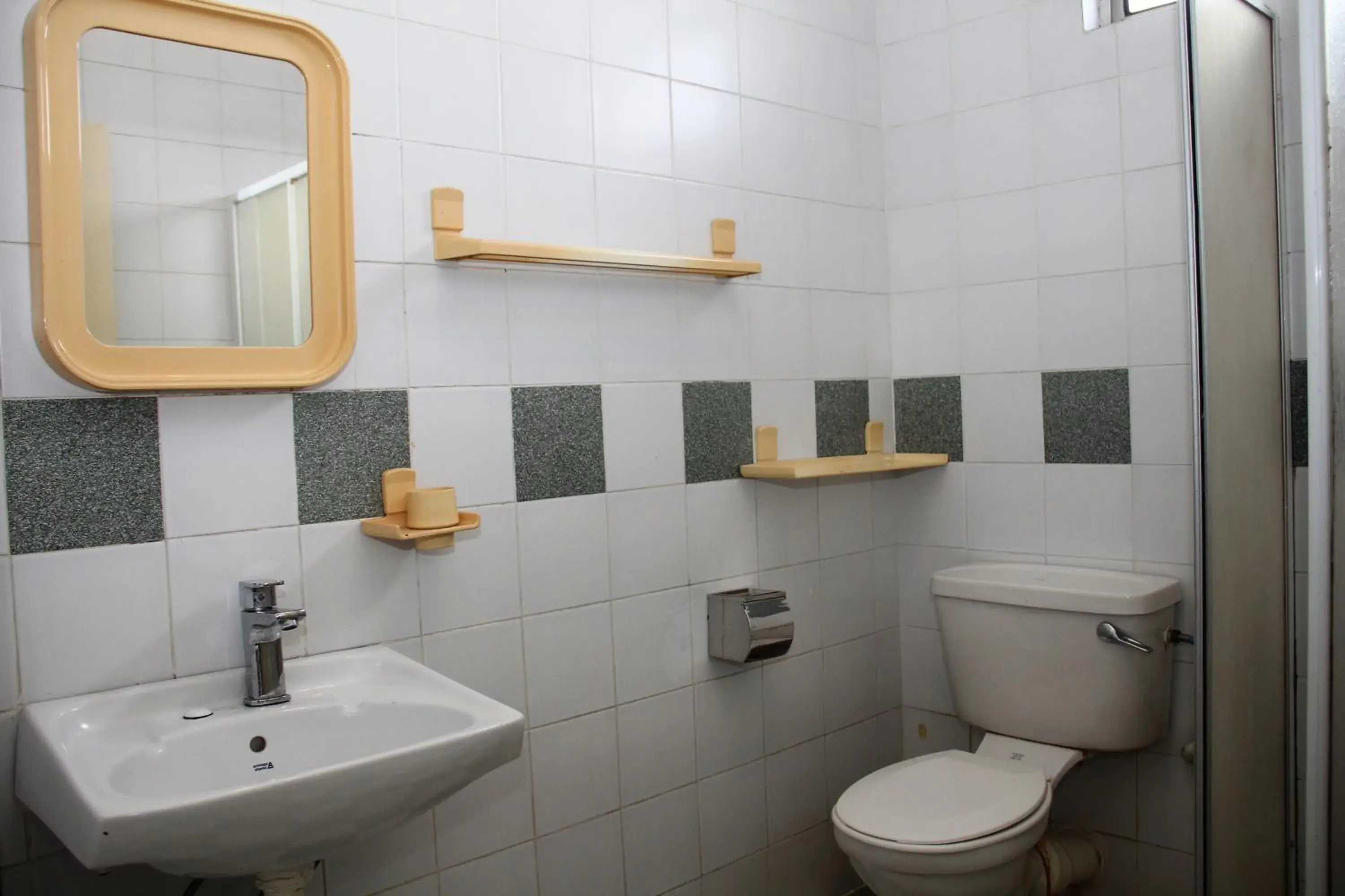 Deluxe Triple Room in Sandakan Inn Deluxe Triple Room in Sandakan Inn