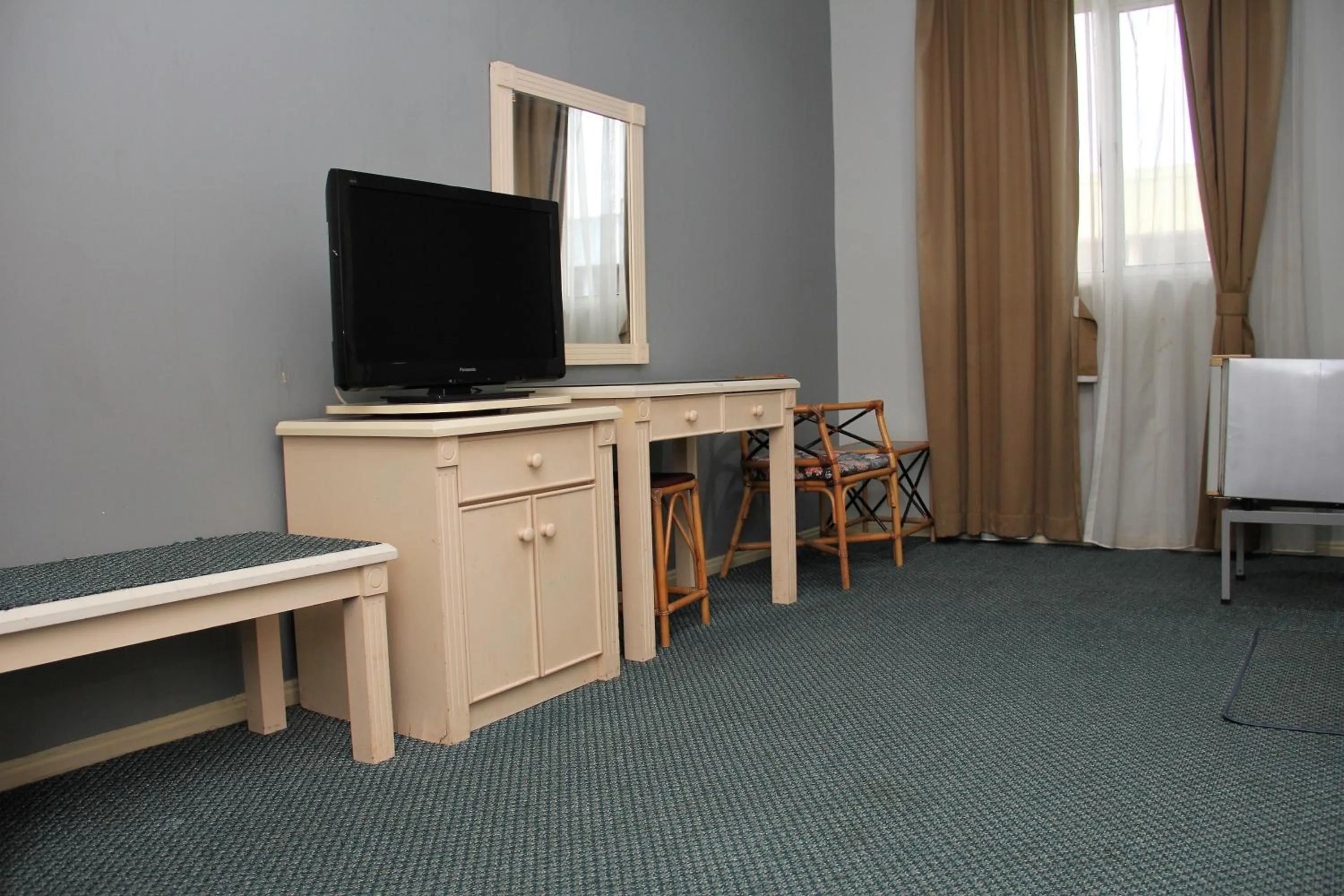 TV and multimedia in Sandakan Inn