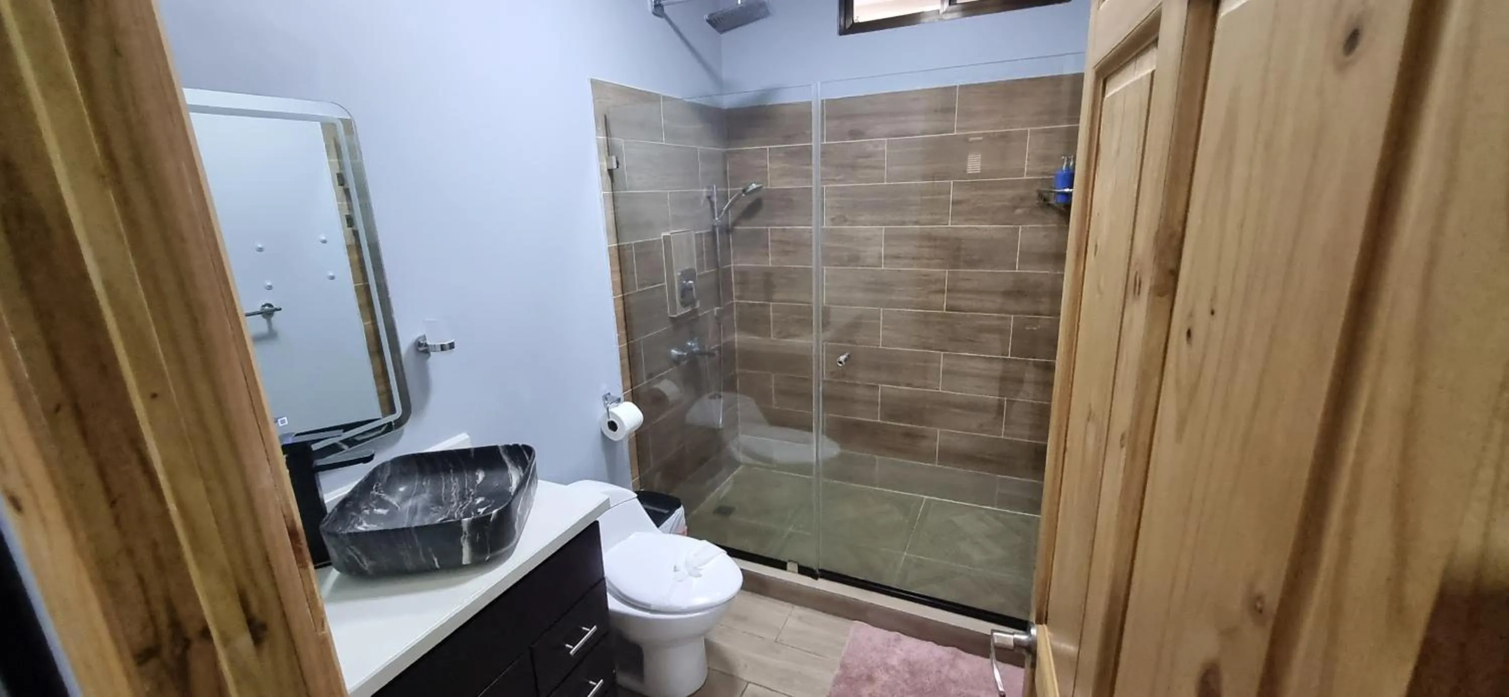 Shower in Ballena Rey Hotel