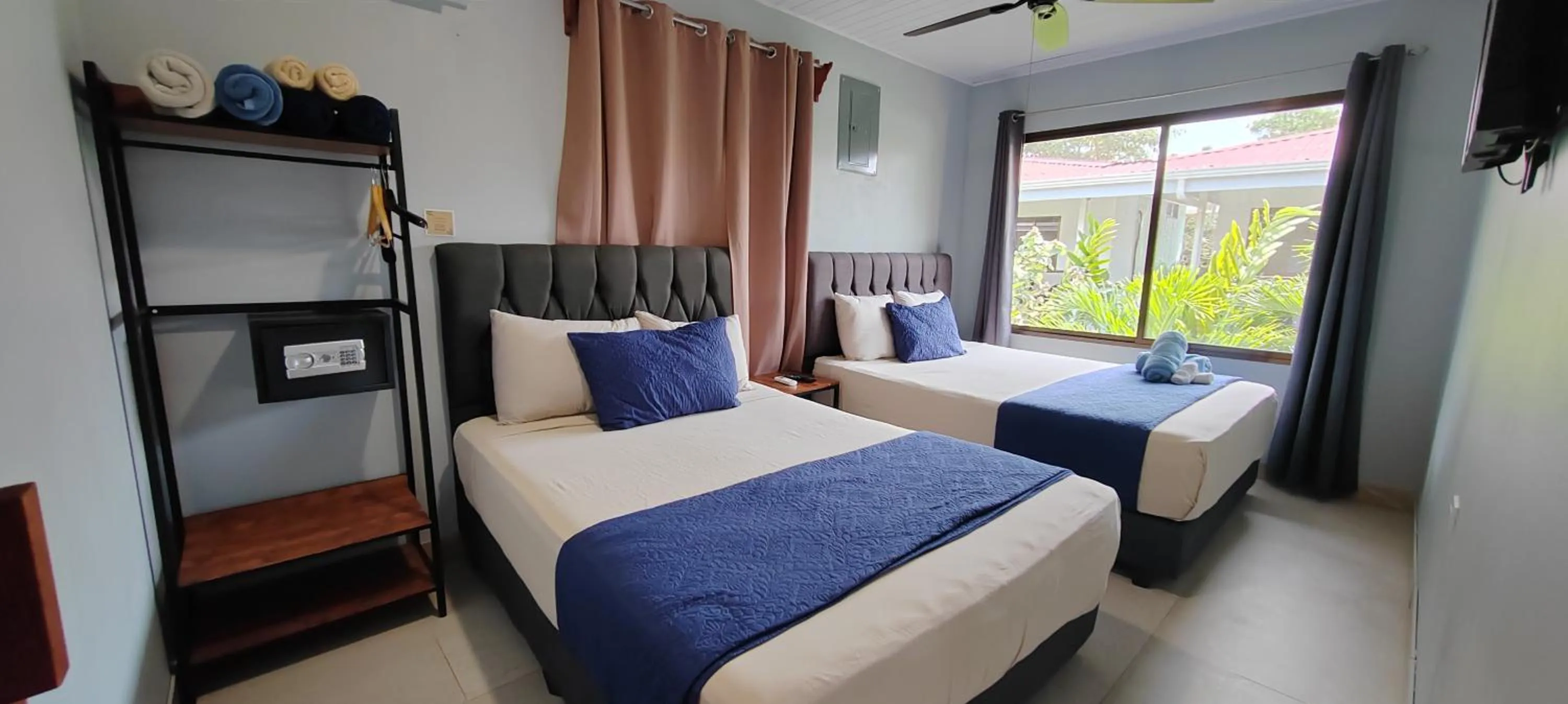 Bed in Ballena Rey Hotel