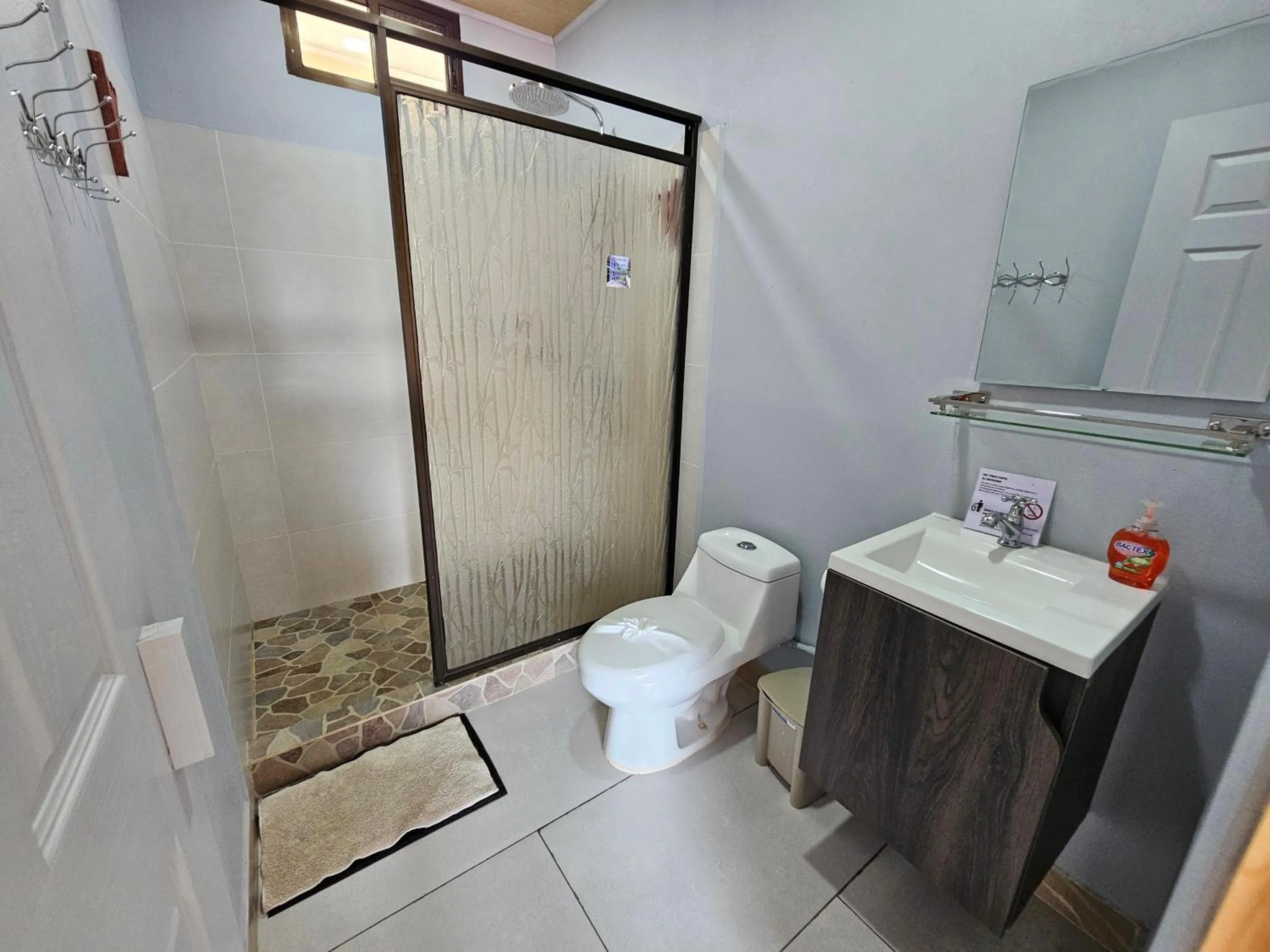 Bathroom in Ballena Rey Hotel