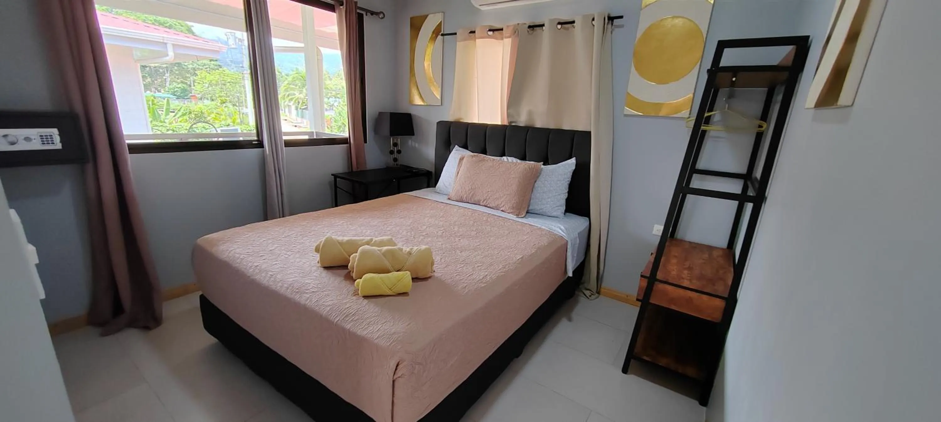 Bed in Ballena Rey Hotel