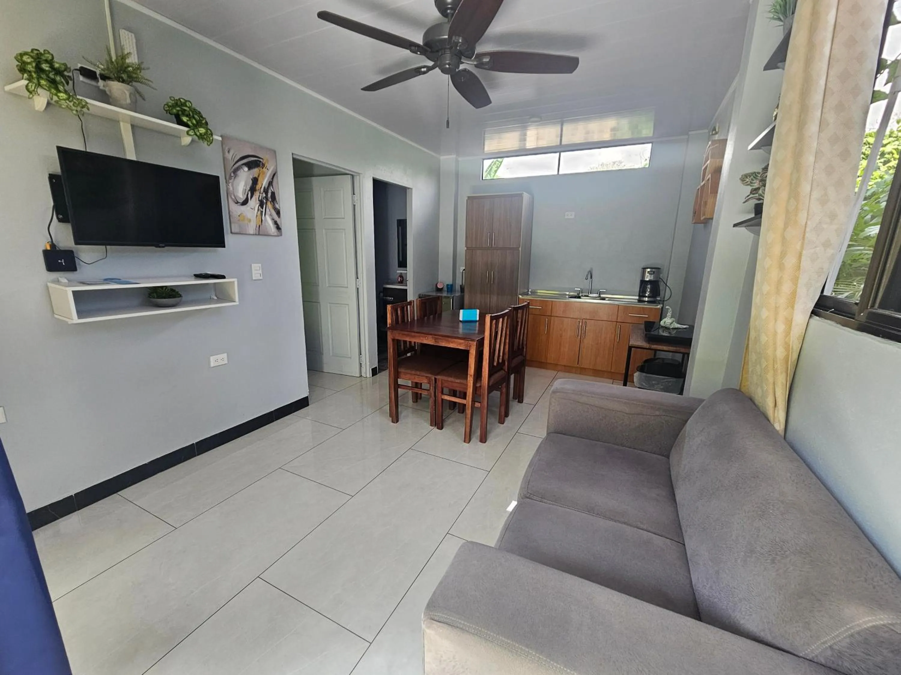 Communal lounge/ TV room in Ballena Rey Hotel