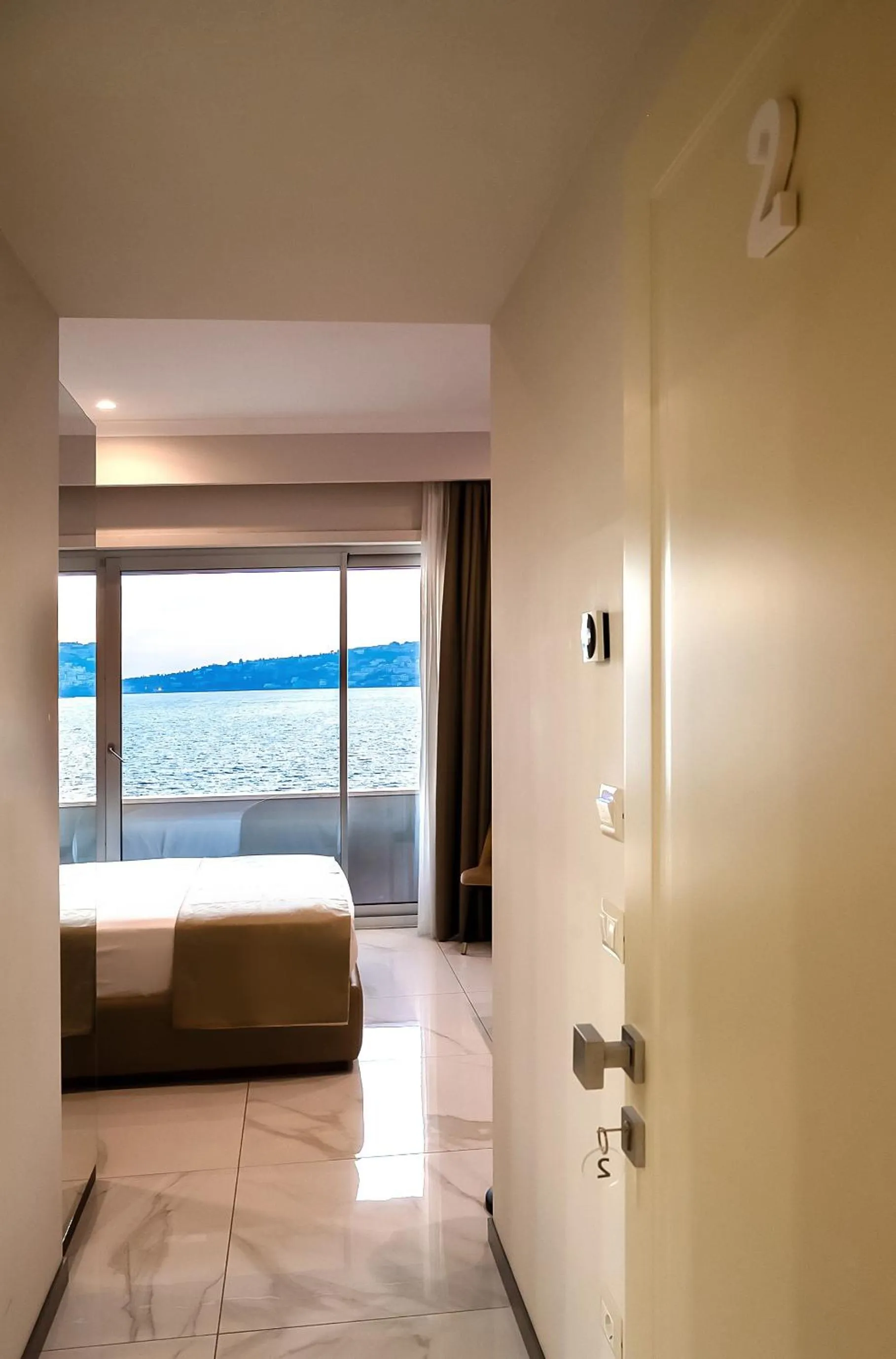 Photo of the whole room, Bed in Imperatrice Suites