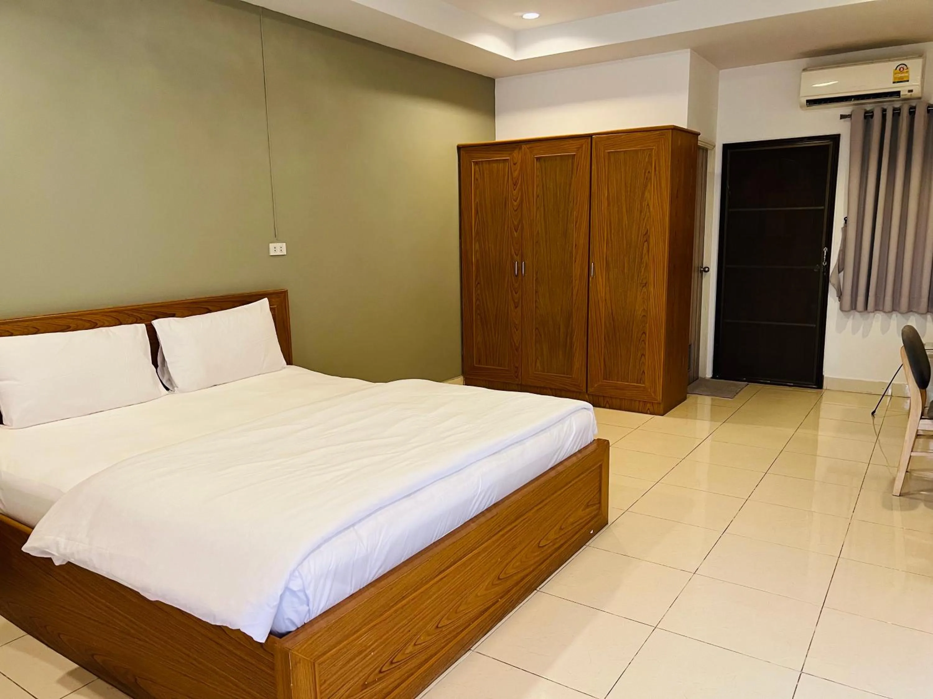 Bed in JJ Palace เจเจ พาเลซ