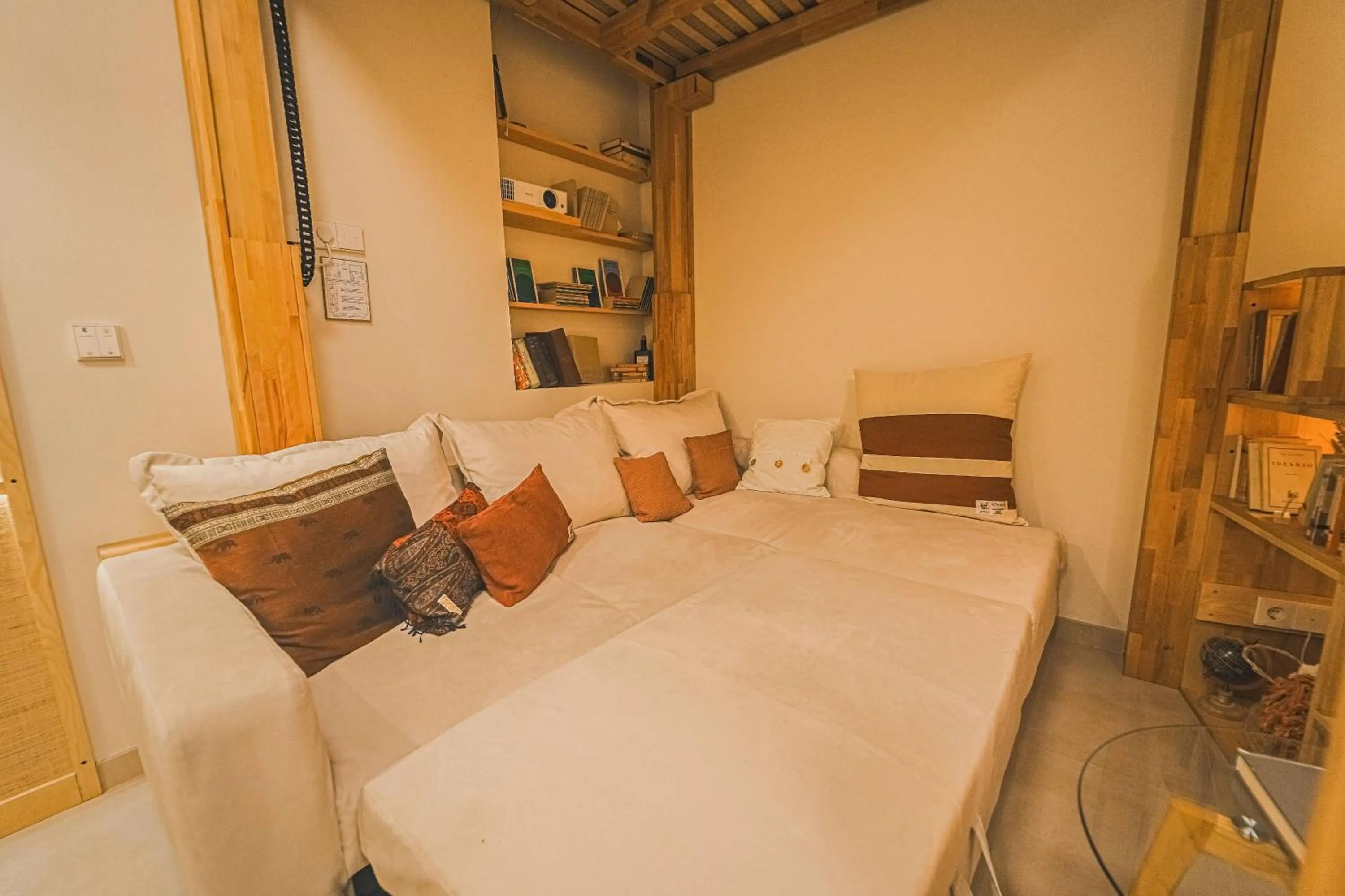 Bed in 4 Bears Studios