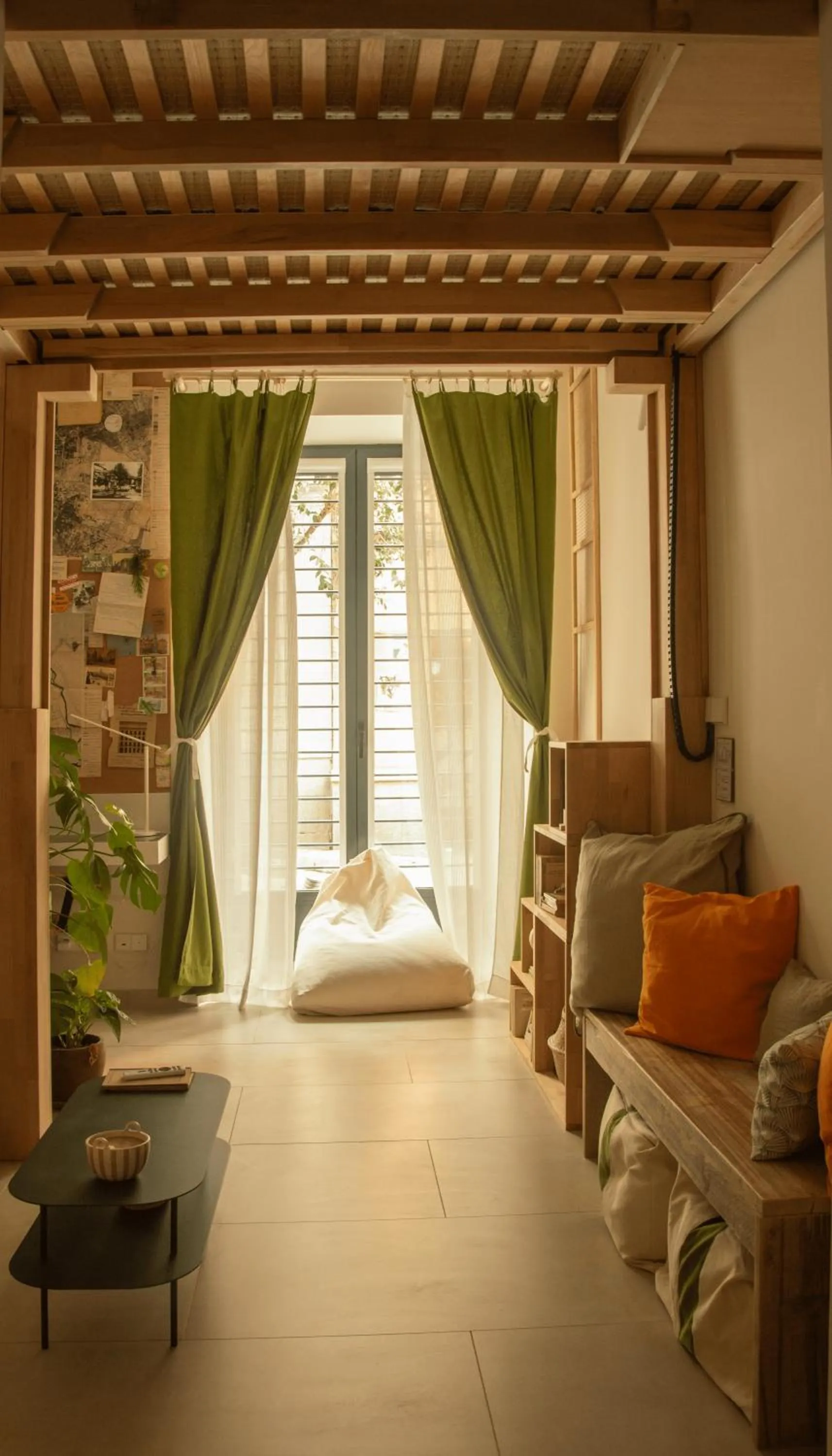 Bed in 4 Bears Studios