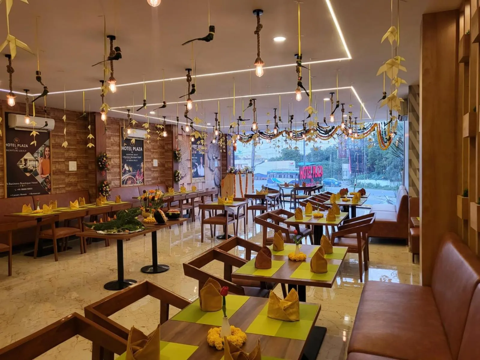 Restaurant/places to eat in Hotel Plaza Hyderabad Airport Zone