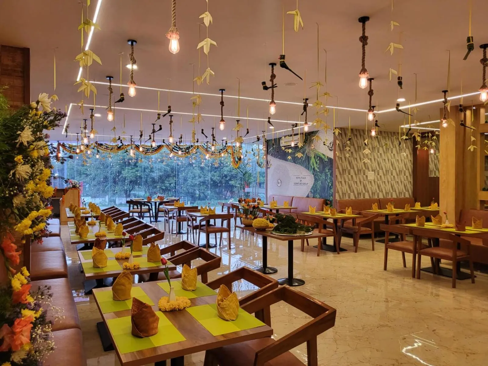Restaurant/places to eat in Hotel Plaza Hyderabad Airport Zone