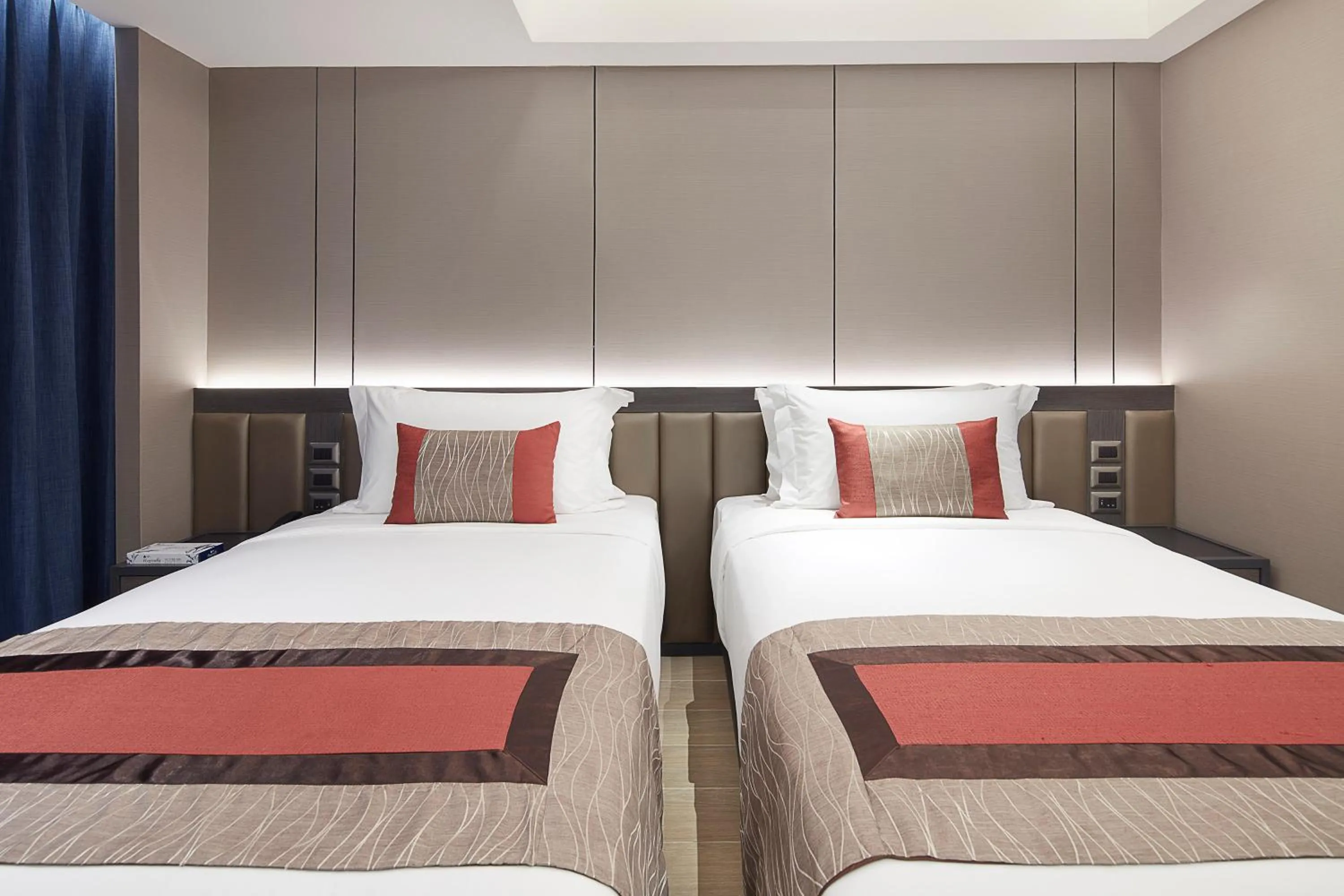 Bed in Grace At Five by Grace Hotel Bangkok