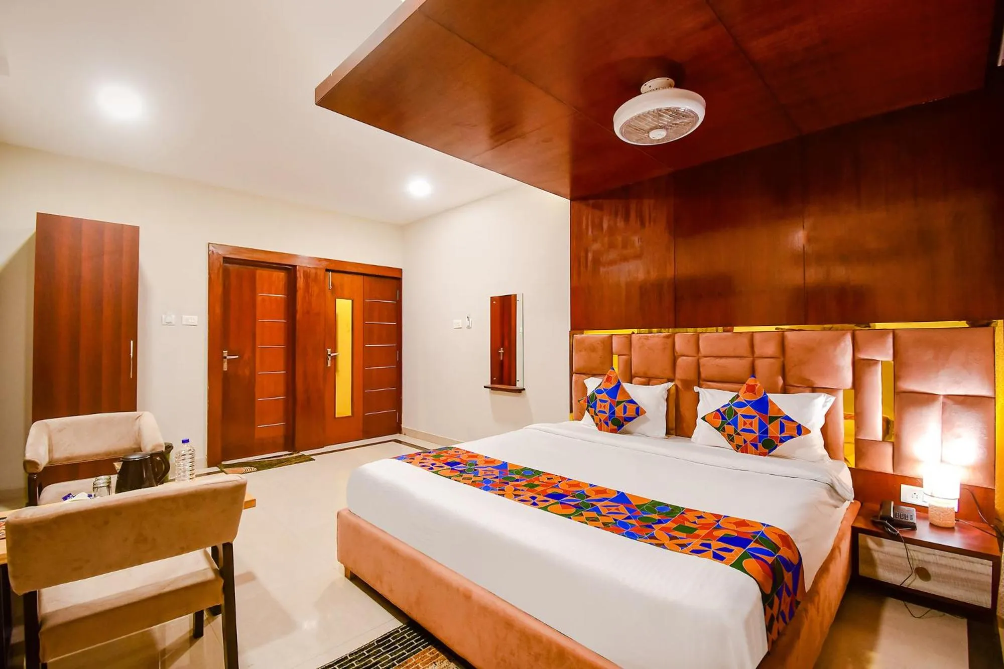 Living room, Bed in FabHotel Greenland Grand - Nr Kalinga Stadium